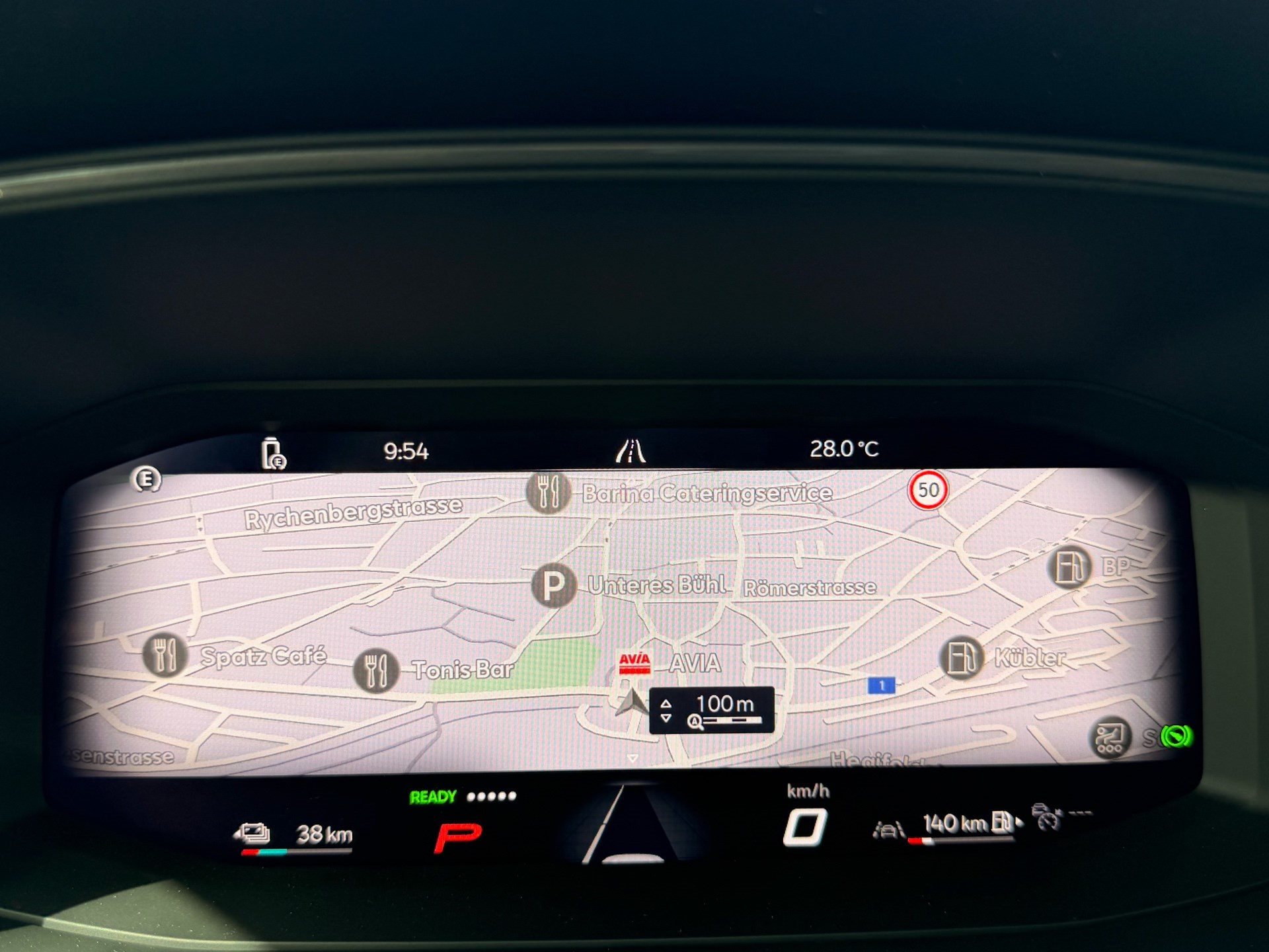 CUPRA Formentor 1.5 TSI e-Hybrid 204 PS *** TOPAUSSTATTUNG MIT NUR 1'500 KM ***-image-10