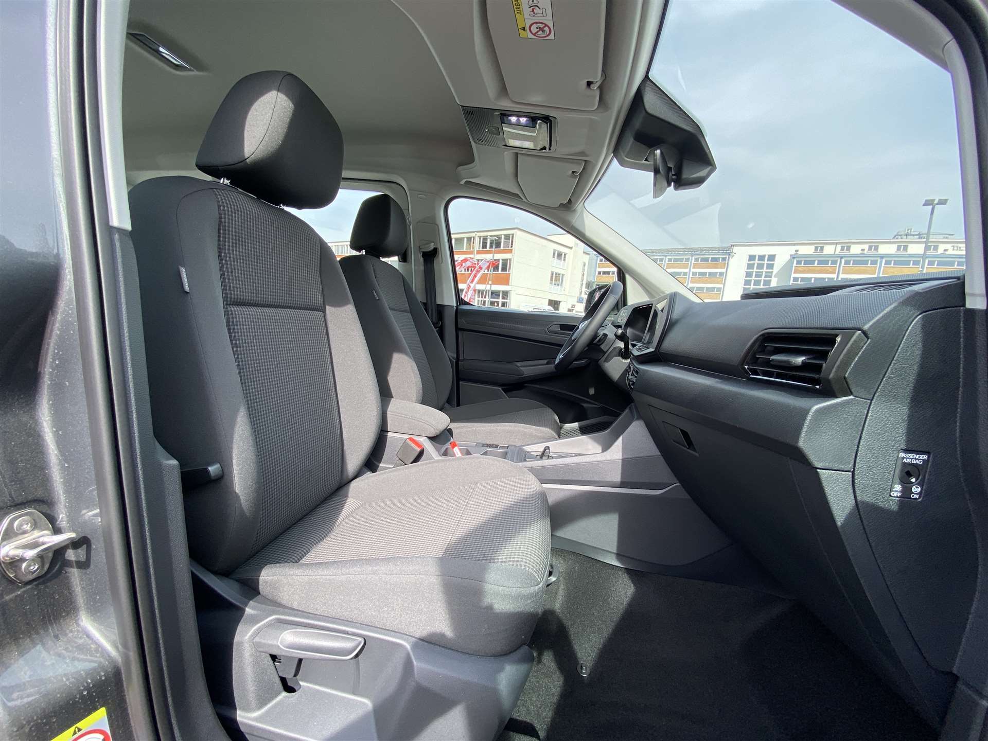 VW Caddy 2.0 TDi Origin DSG-Automat-image-15