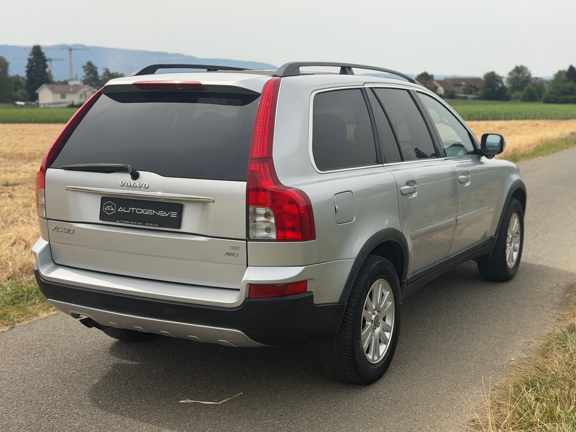 VOLVO XC90 3.2 AWD Executive Geartronic-image-5