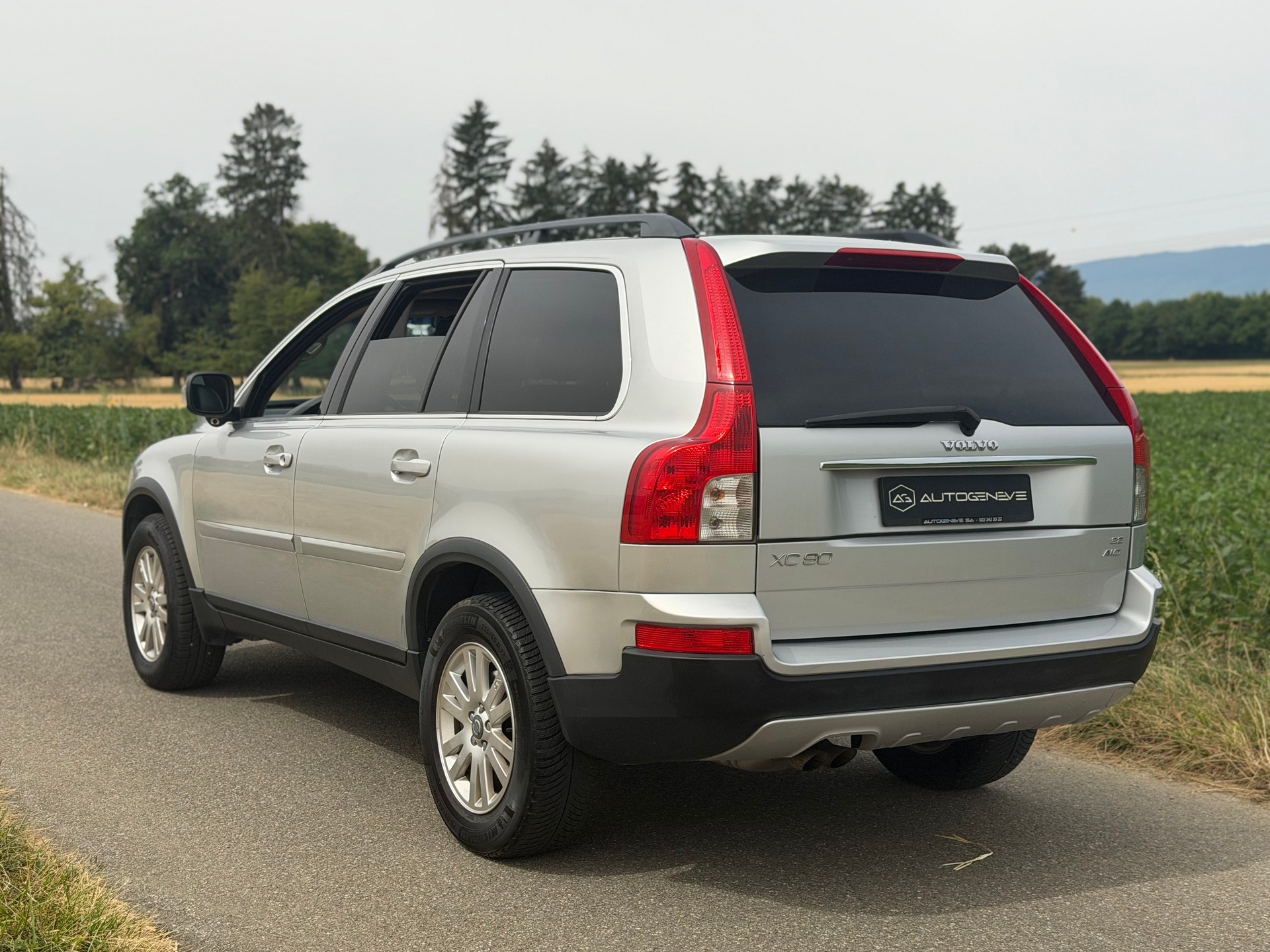 VOLVO XC90 3.2 AWD Executive Geartronic-image-7