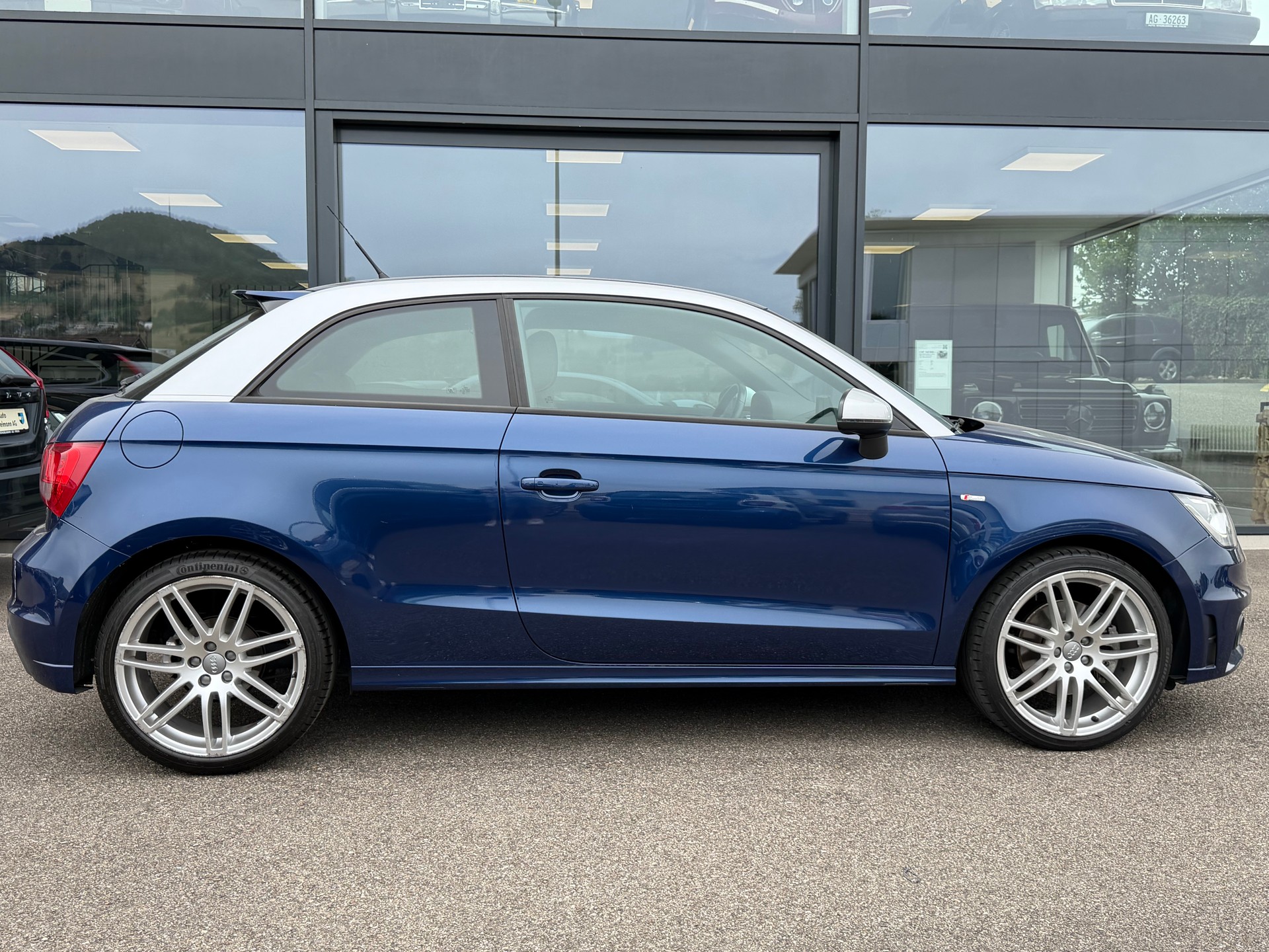 AUDI A1 Sport 1.4 TFSI Ambition S-Tronic-showroom-element-1