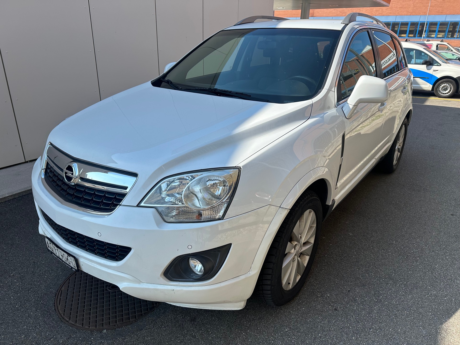 OPEL Antara 2.2 CDTi Enjoy 4WD Automatic-image-1