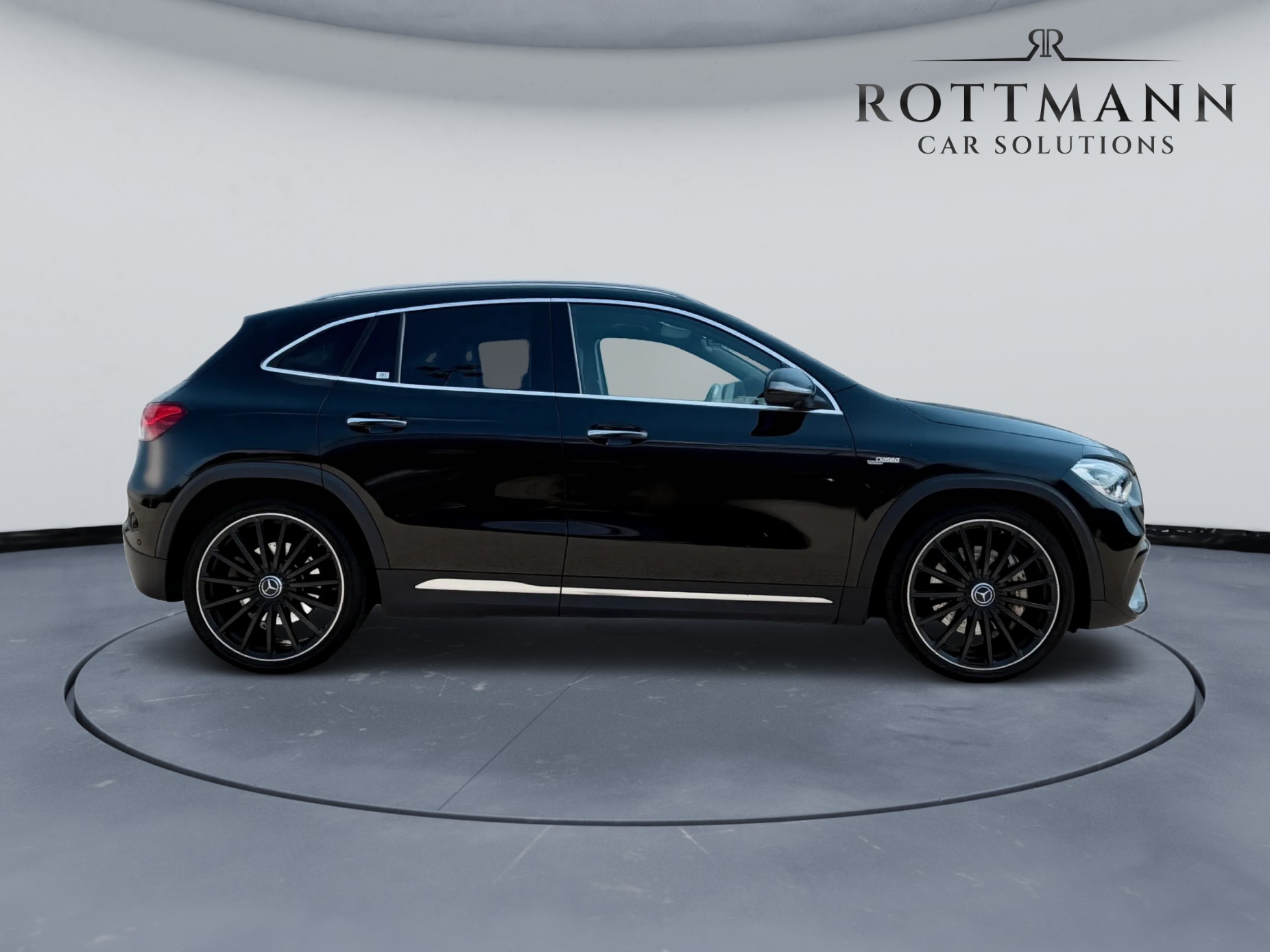 MERCEDES-BENZ GLA 35 AMG 4Matic 8G-Speedshift DCT-image-4