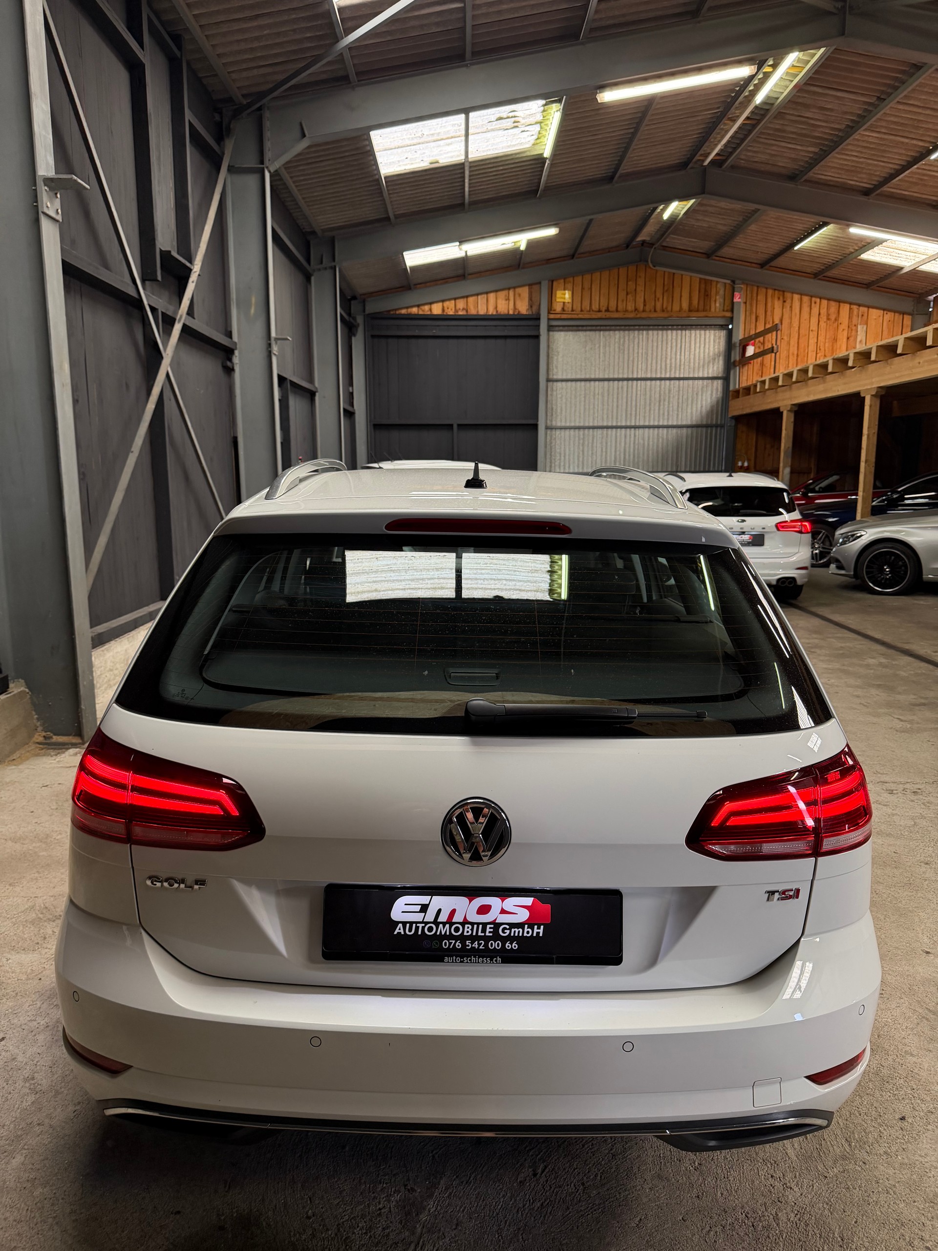 VW Golf Variant 1.4 TSI Highline-image-5
