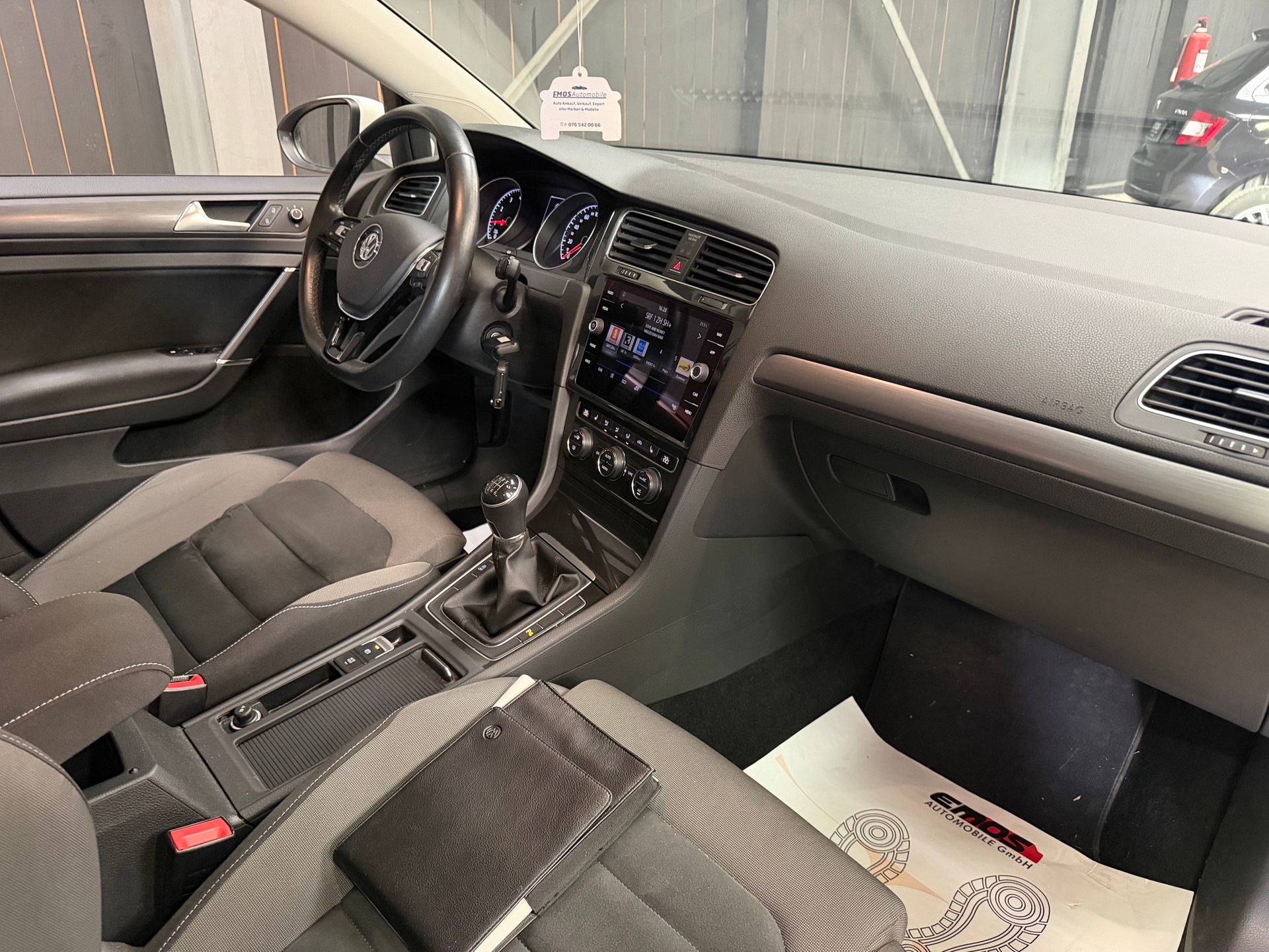 VW Golf Variant 1.4 TSI Highline-image-8