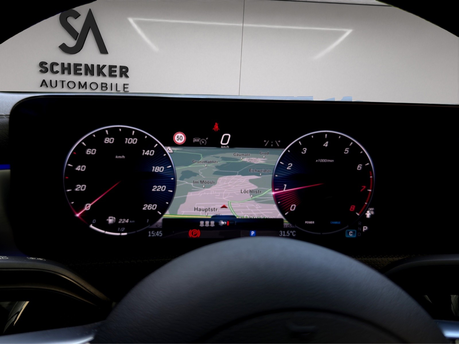 MERCEDES-BENZ CLA 200 7G-DCT-image-17