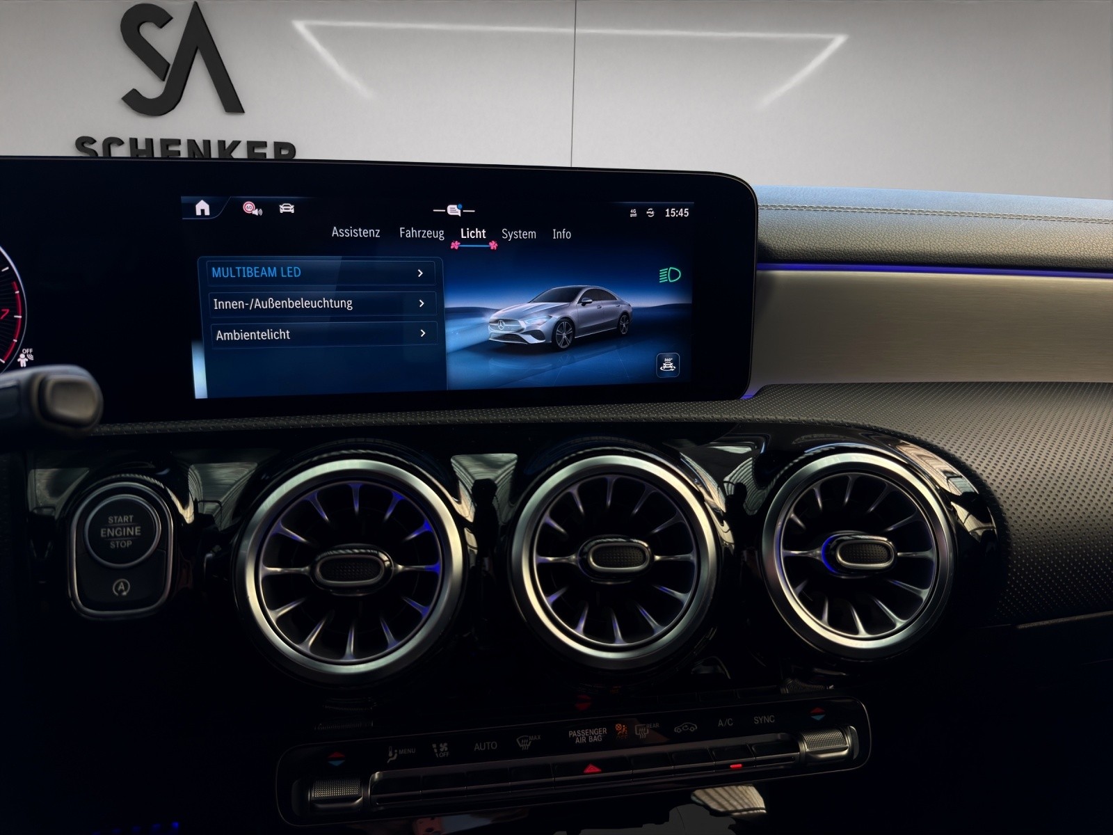 MERCEDES-BENZ CLA 200 7G-DCT-image-18