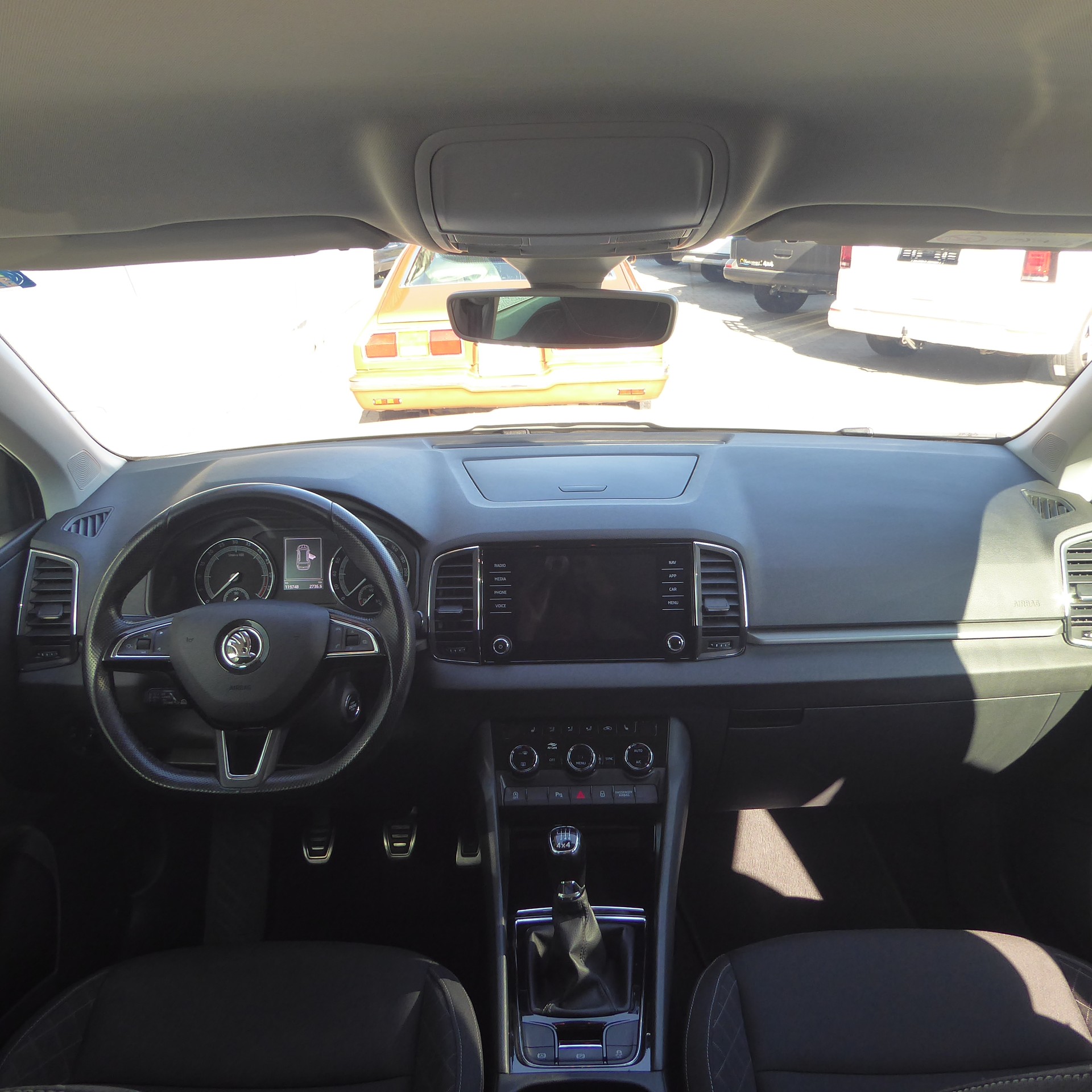 SKODA Karoq 2.0 TDI CR Style 4x4-image-8