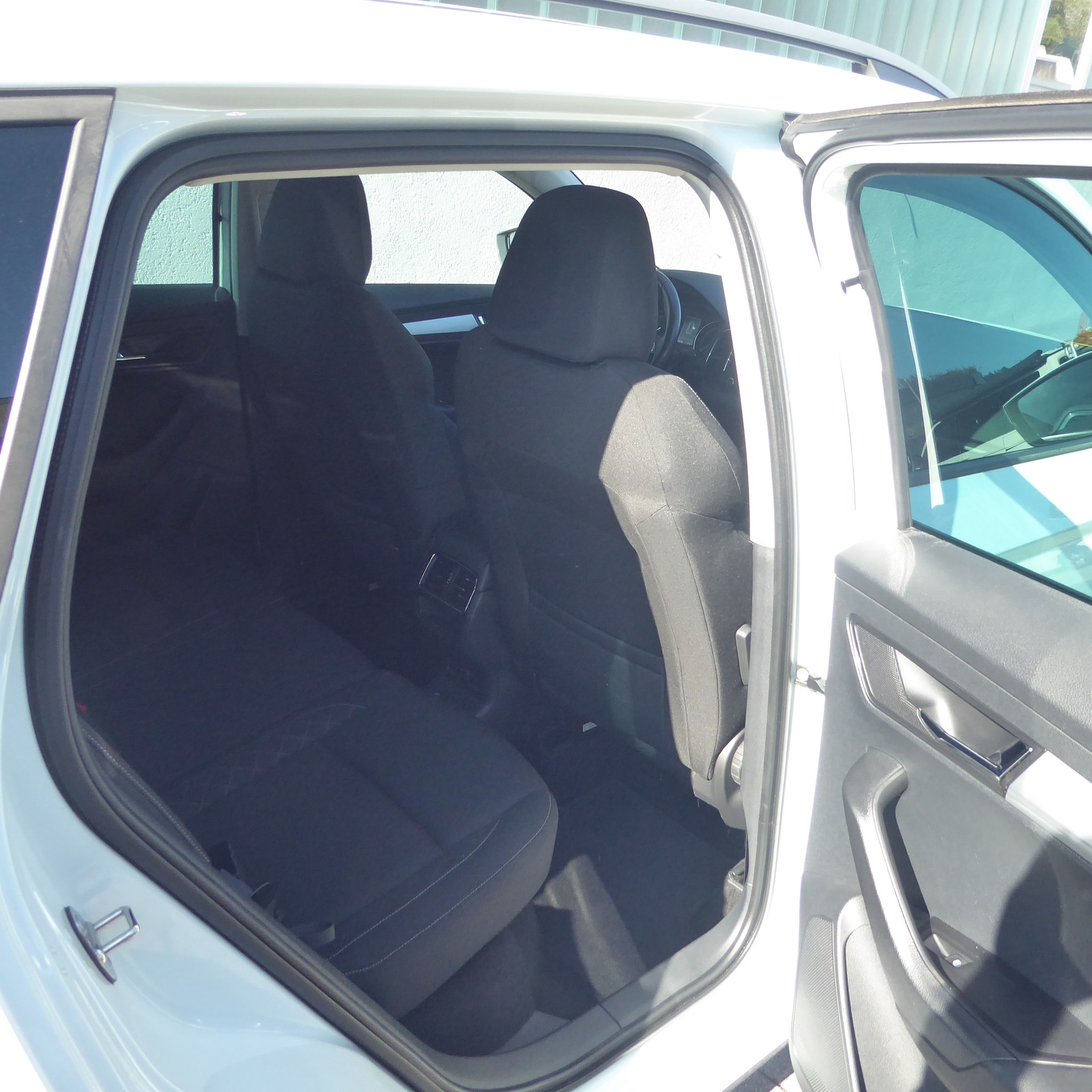 SKODA Karoq 2.0 TDI CR Style 4x4-image-6