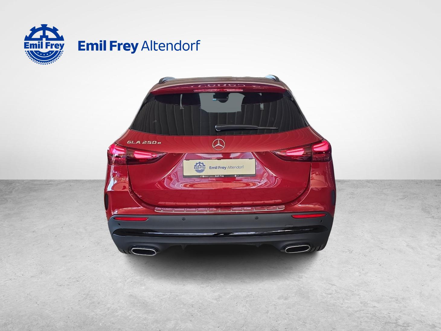 MERCEDES-BENZ GLA 250 e EQ Star AMG Line-showroom-element-3