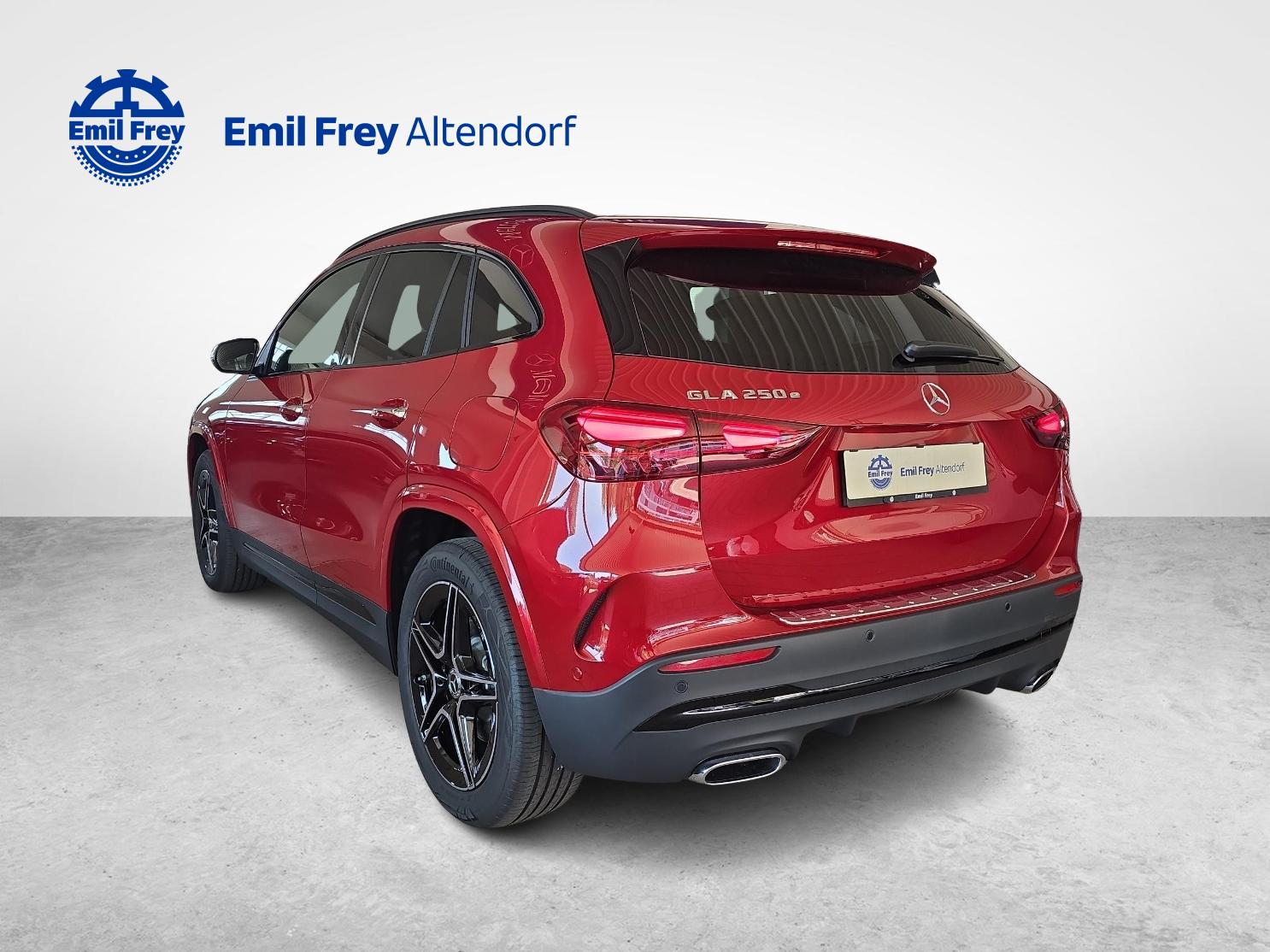 MERCEDES-BENZ GLA 250 e EQ Star AMG Line-showroom-element-2