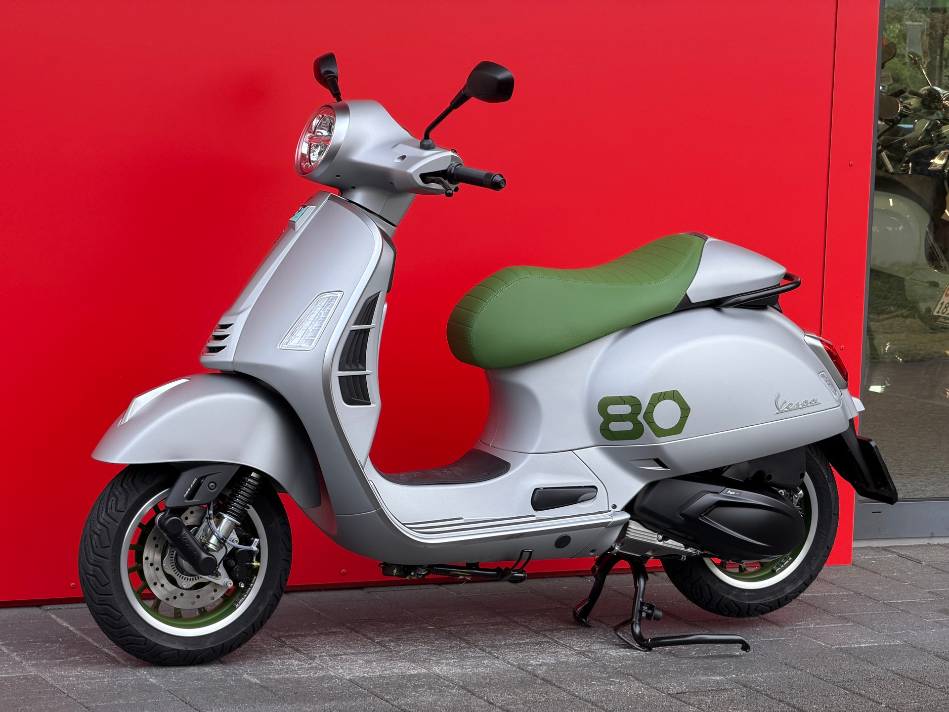 PIAGGIO Vespa GTS 310 80th Euro 5+-image-8