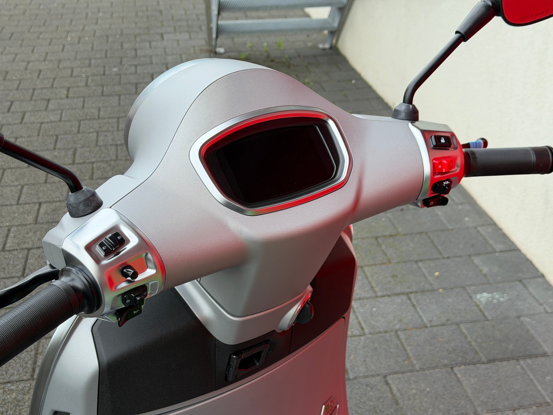 PIAGGIO Vespa GTS 310 80th Euro 5+-image-5