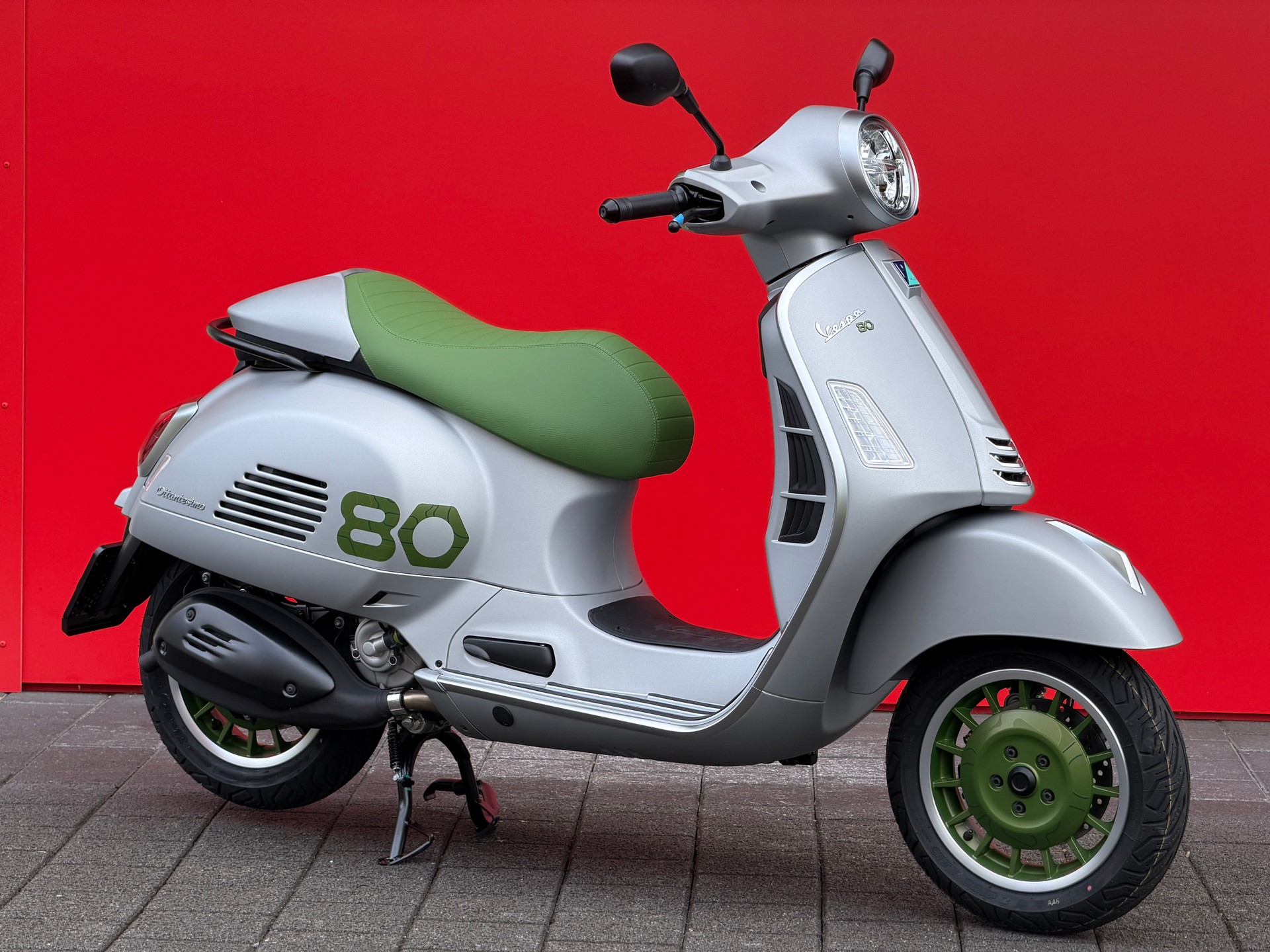 PIAGGIO Vespa GTS 310 80th Euro 5+-showroom-element-1