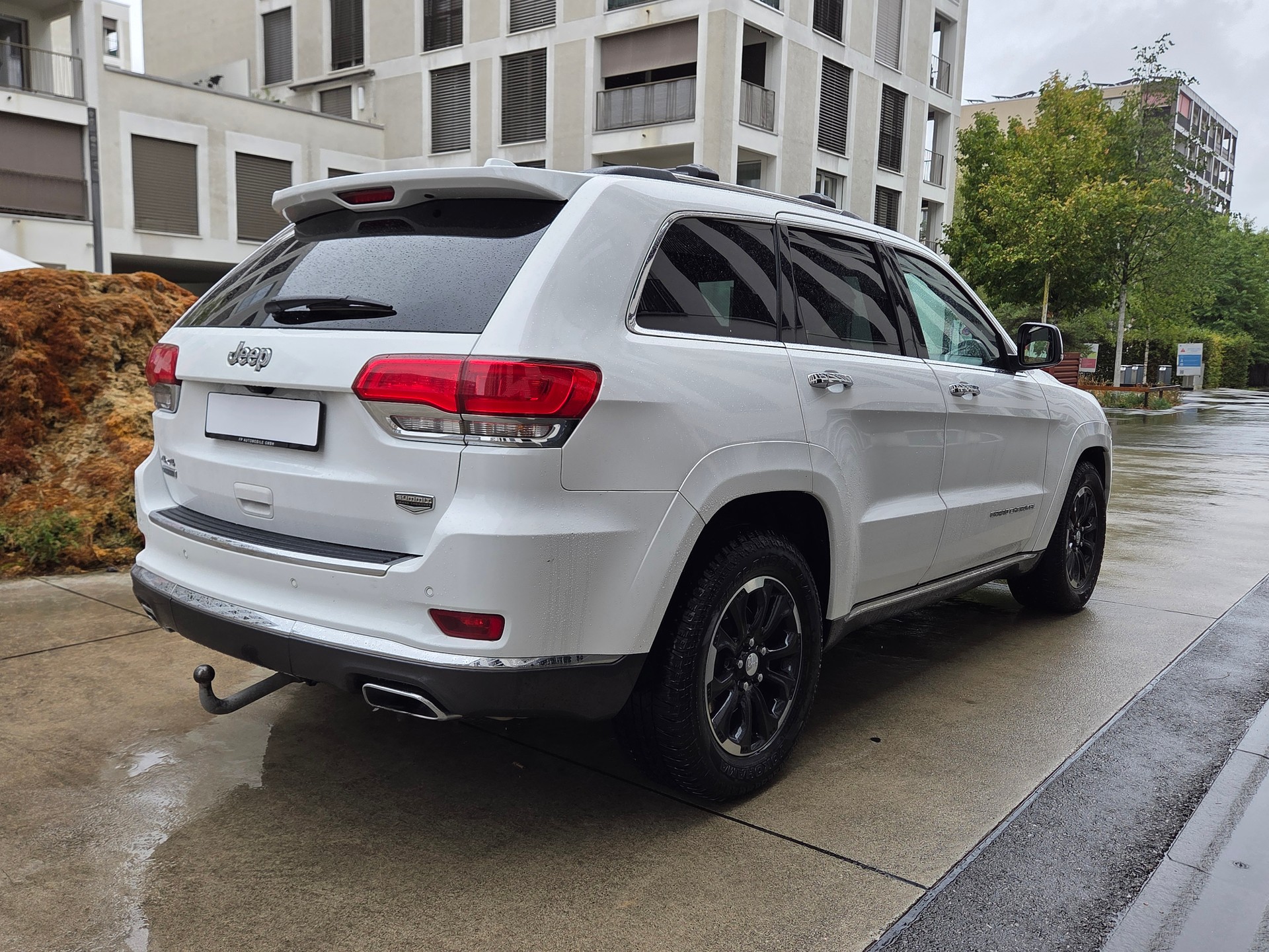 JEEP Grand Cherokee 3.0 CRD Summit Automatic-showroom-element-3