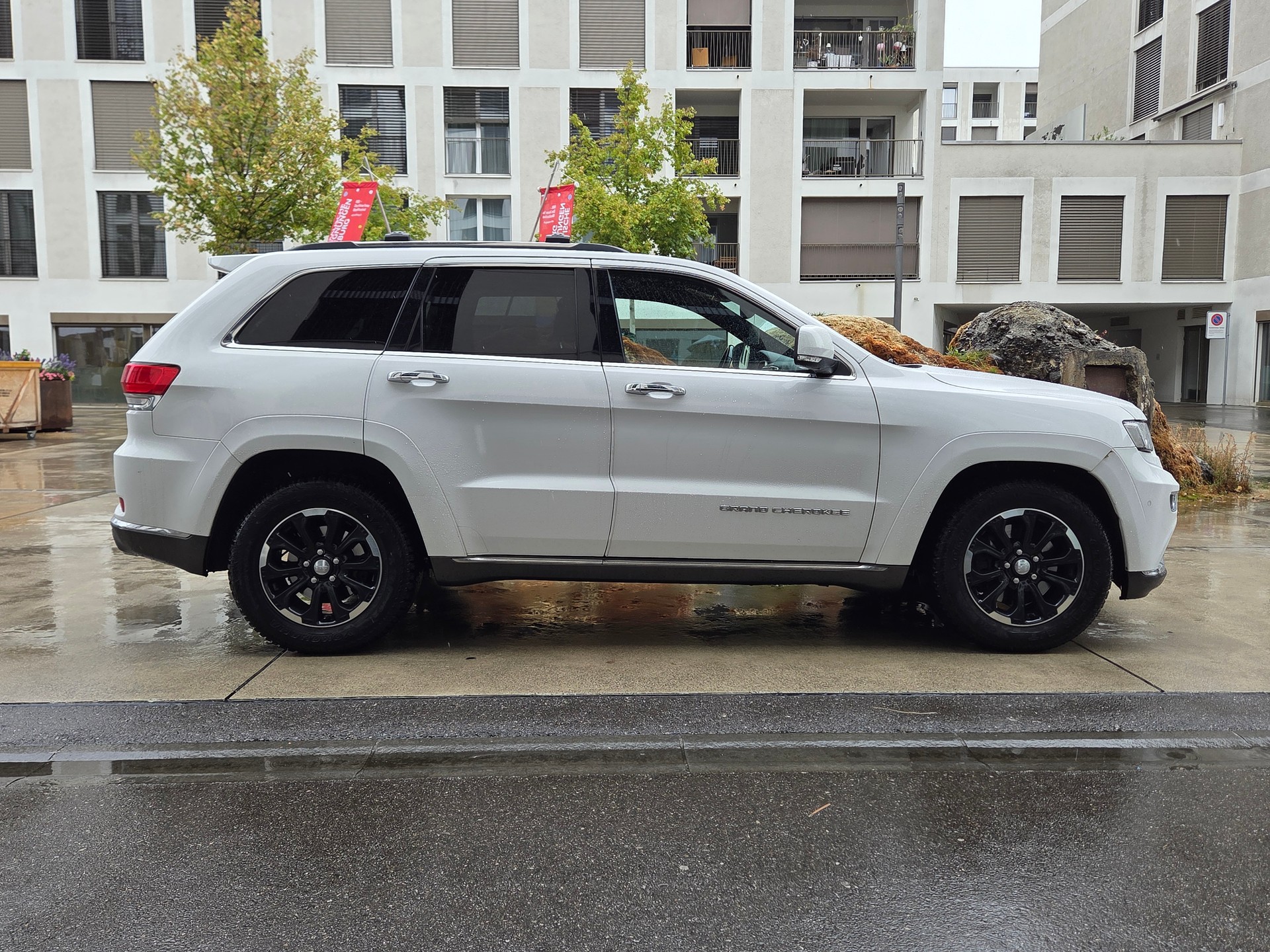 JEEP Grand Cherokee 3.0 CRD Summit Automatic-showroom-element-2