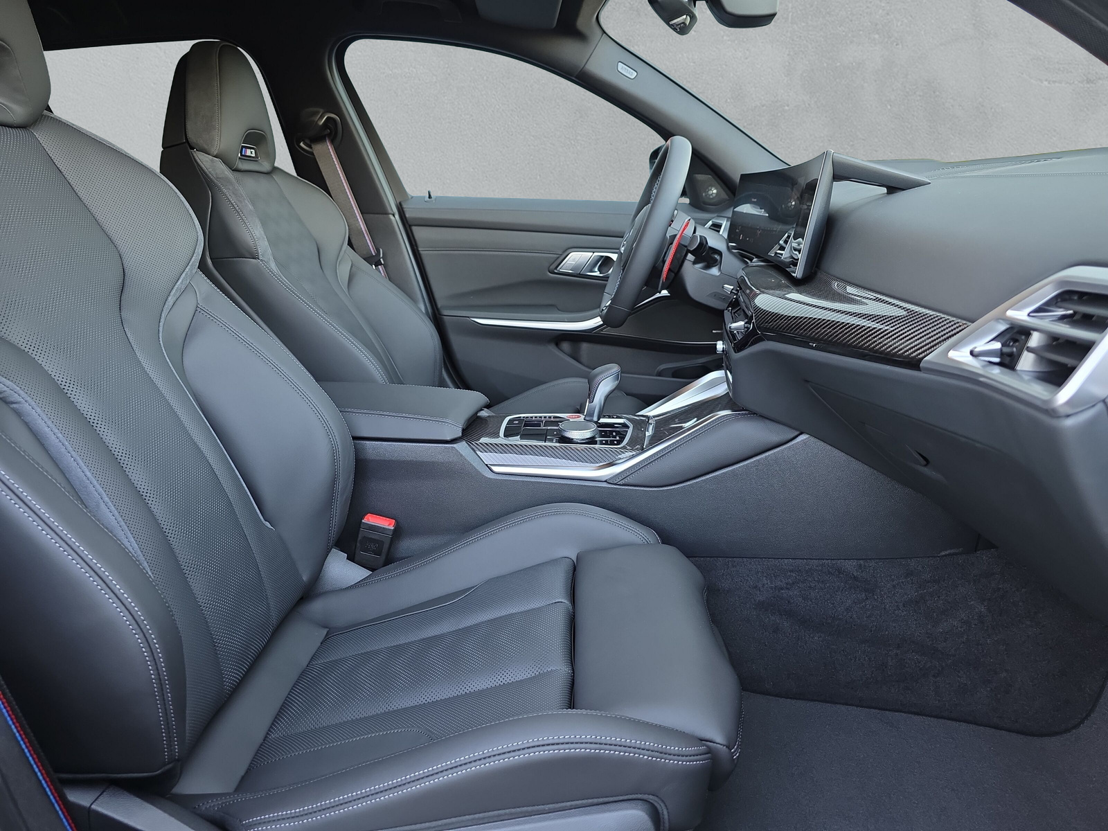 BMW M3 Touring xDrive Competition M-image-12