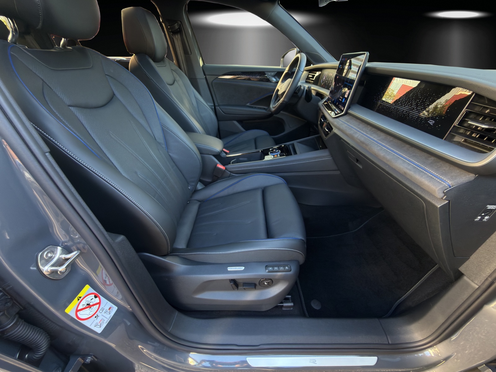 VW Tayron 2.0 TSI R-Line DSG 4Motion-image-8