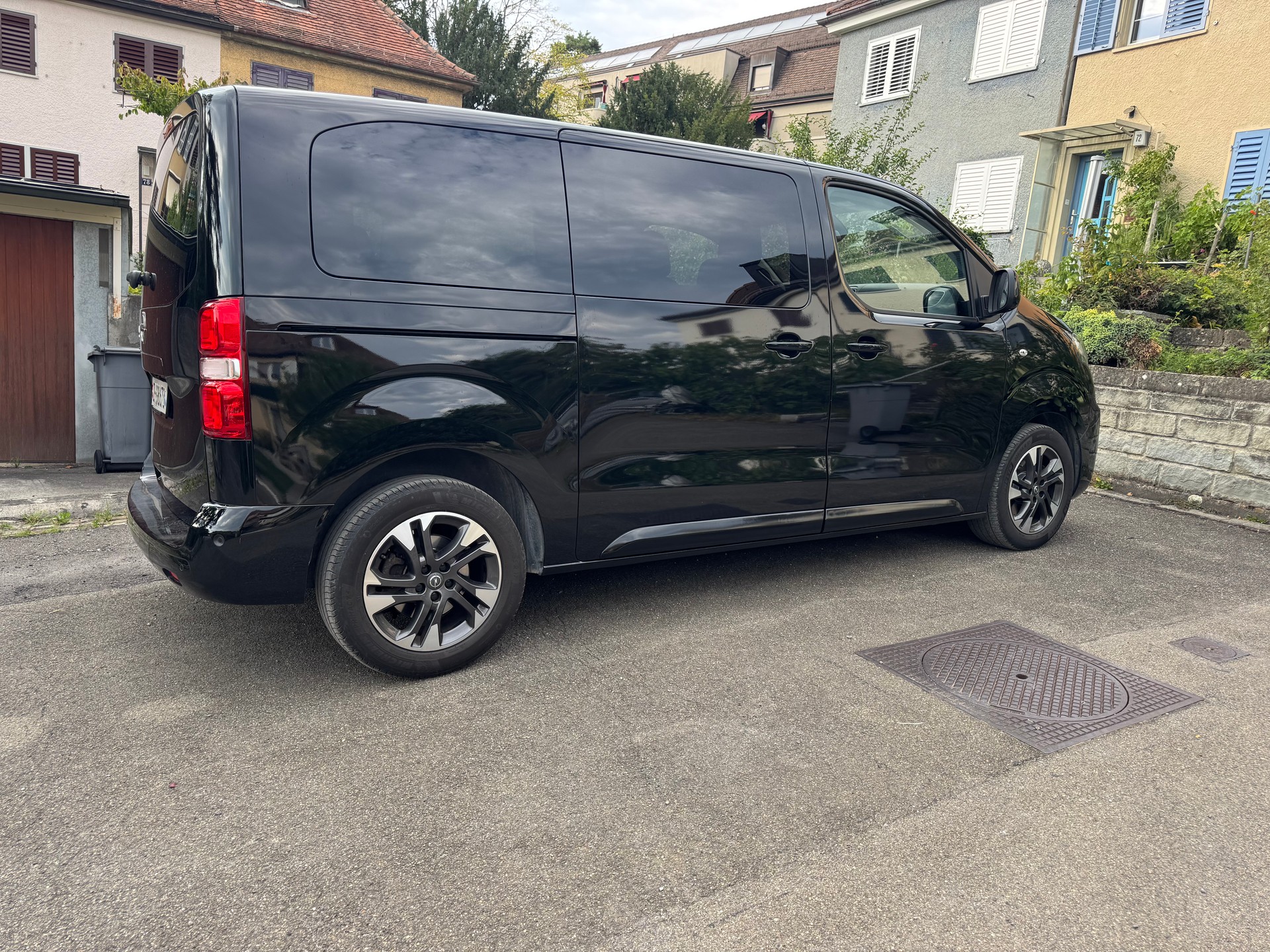 OPEL zafira life 2.0-image-1