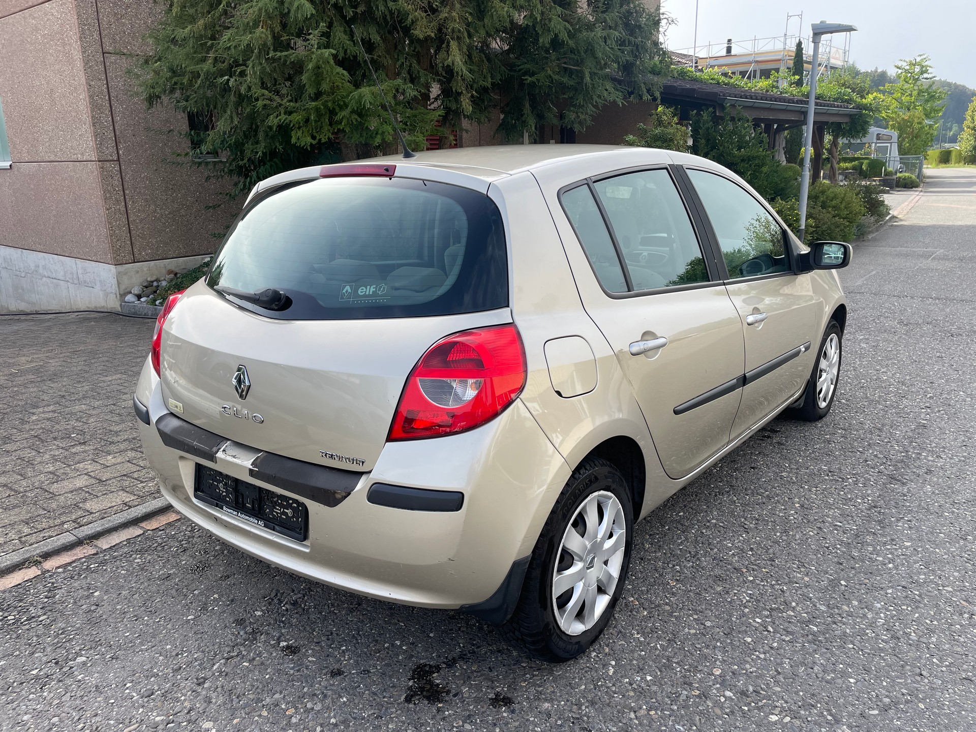 RENAULT Clio 1.6 16V Dynamique-image-5