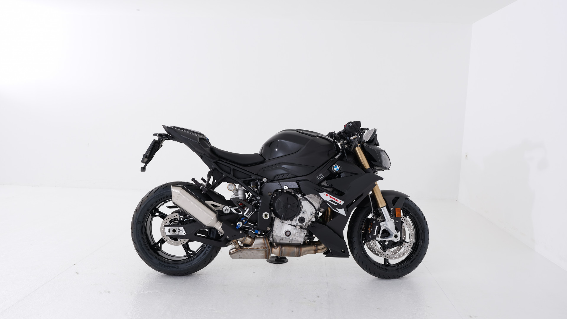 BMW S 1000 R-image-1