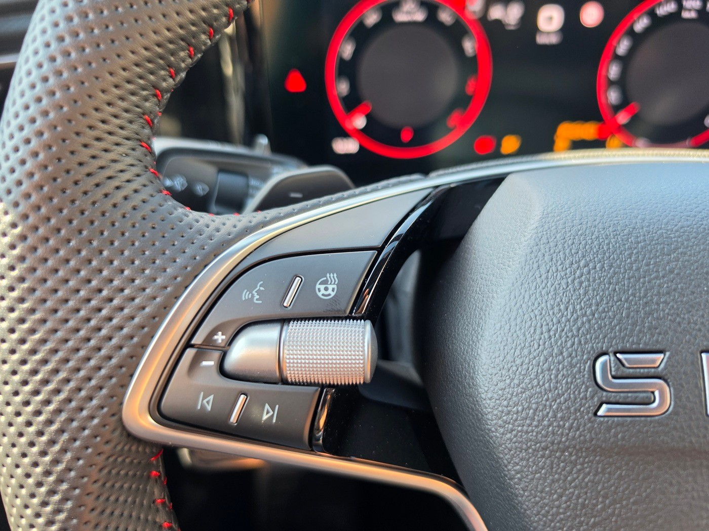 SKODA Kodiaq 2.0 TSI RS 4x4-image-14