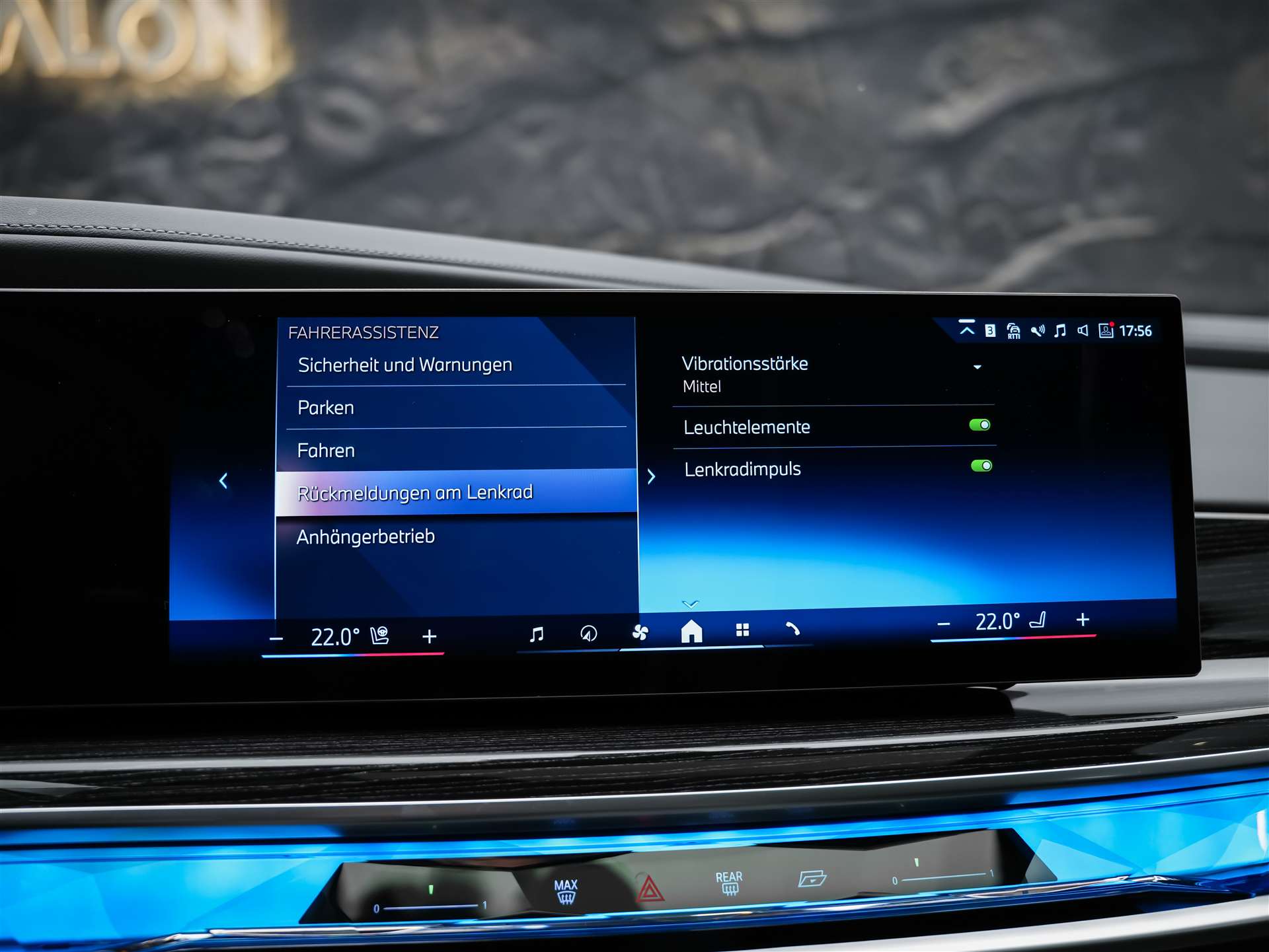 BMW 740d xDrive M Sport Steptronic *Werksgarantie*Standheizung*Panorama*Theater Screen*-image-45