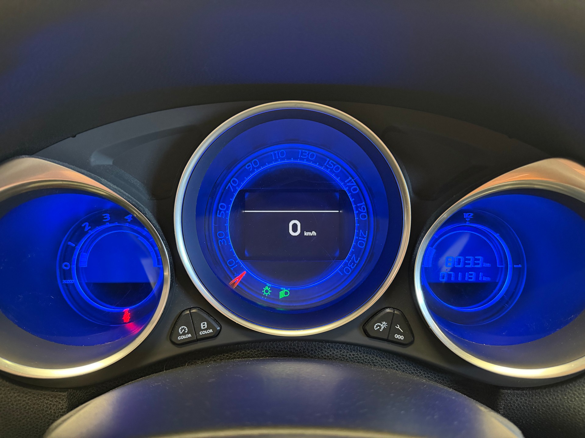 CITROEN DS4 1.6 BlueHDi Shine-image-14
