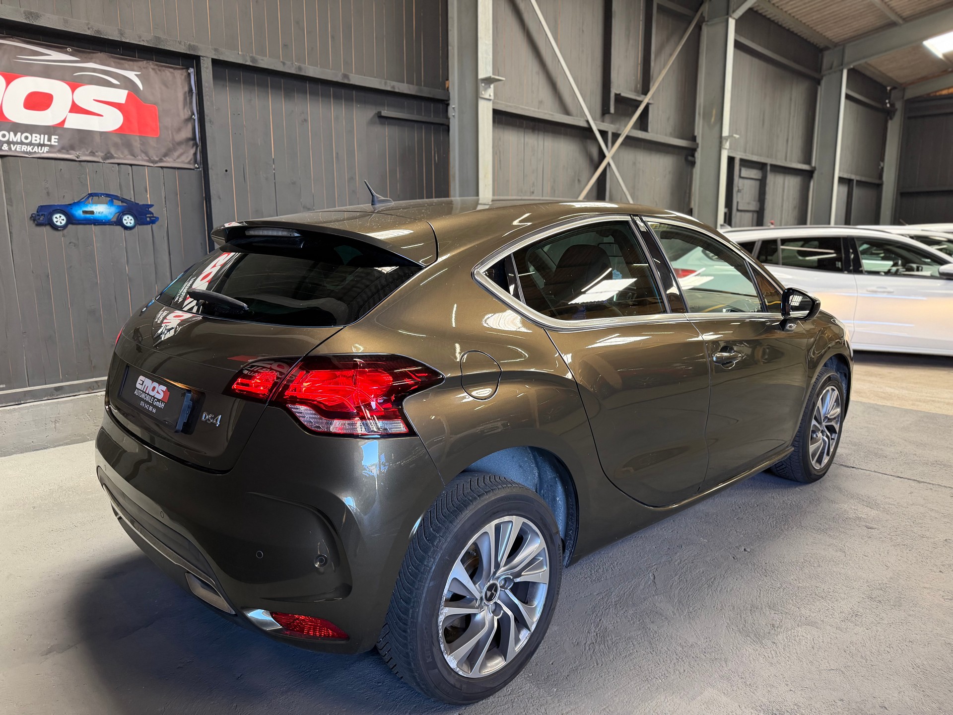 CITROEN DS4 1.6 BlueHDi Shine-image-4