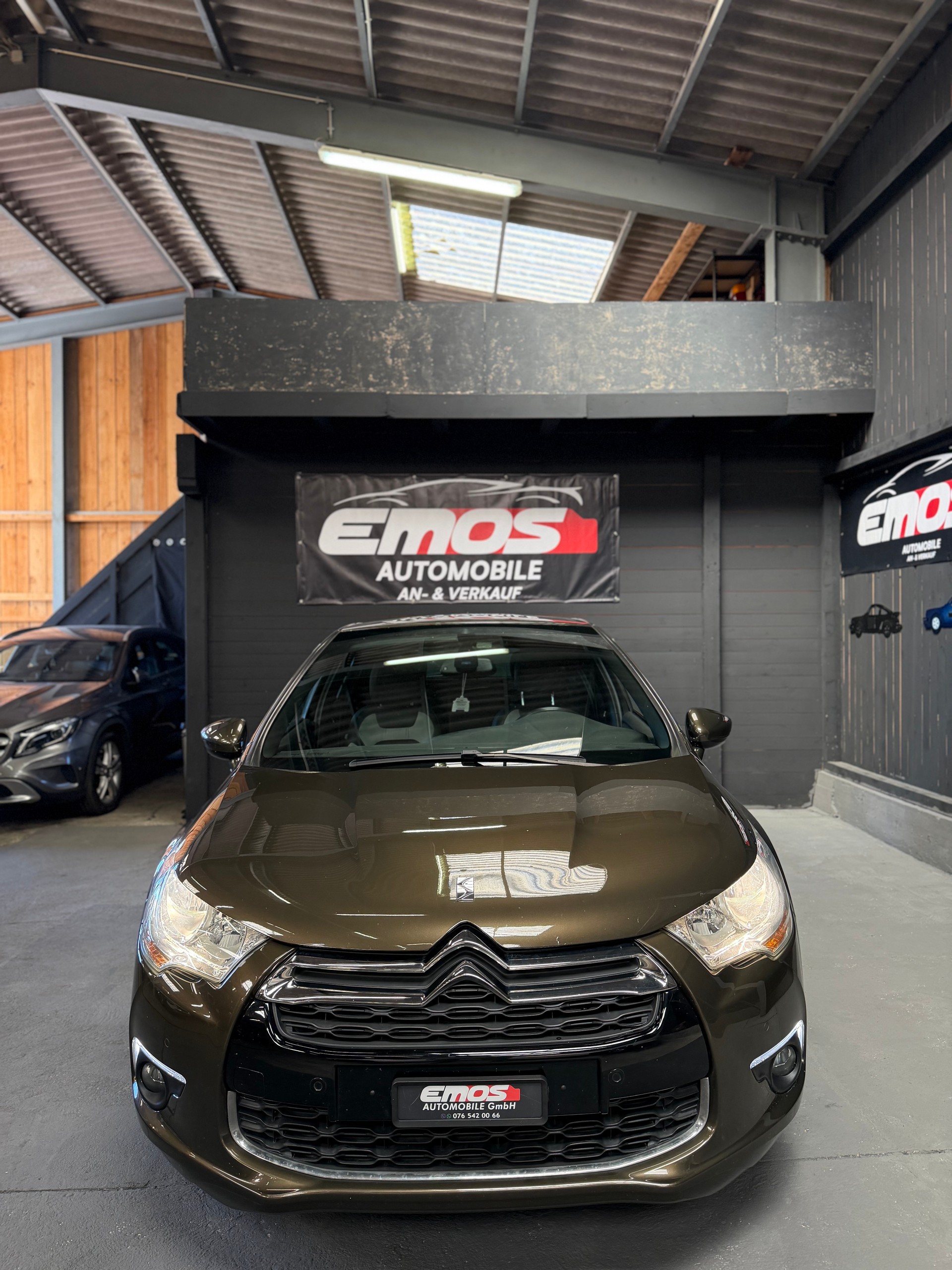 CITROEN DS4 1.6 BlueHDi Shine-image-1