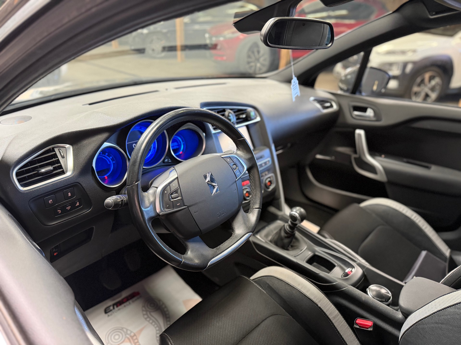 CITROEN DS4 1.6 BlueHDi Shine-image-7
