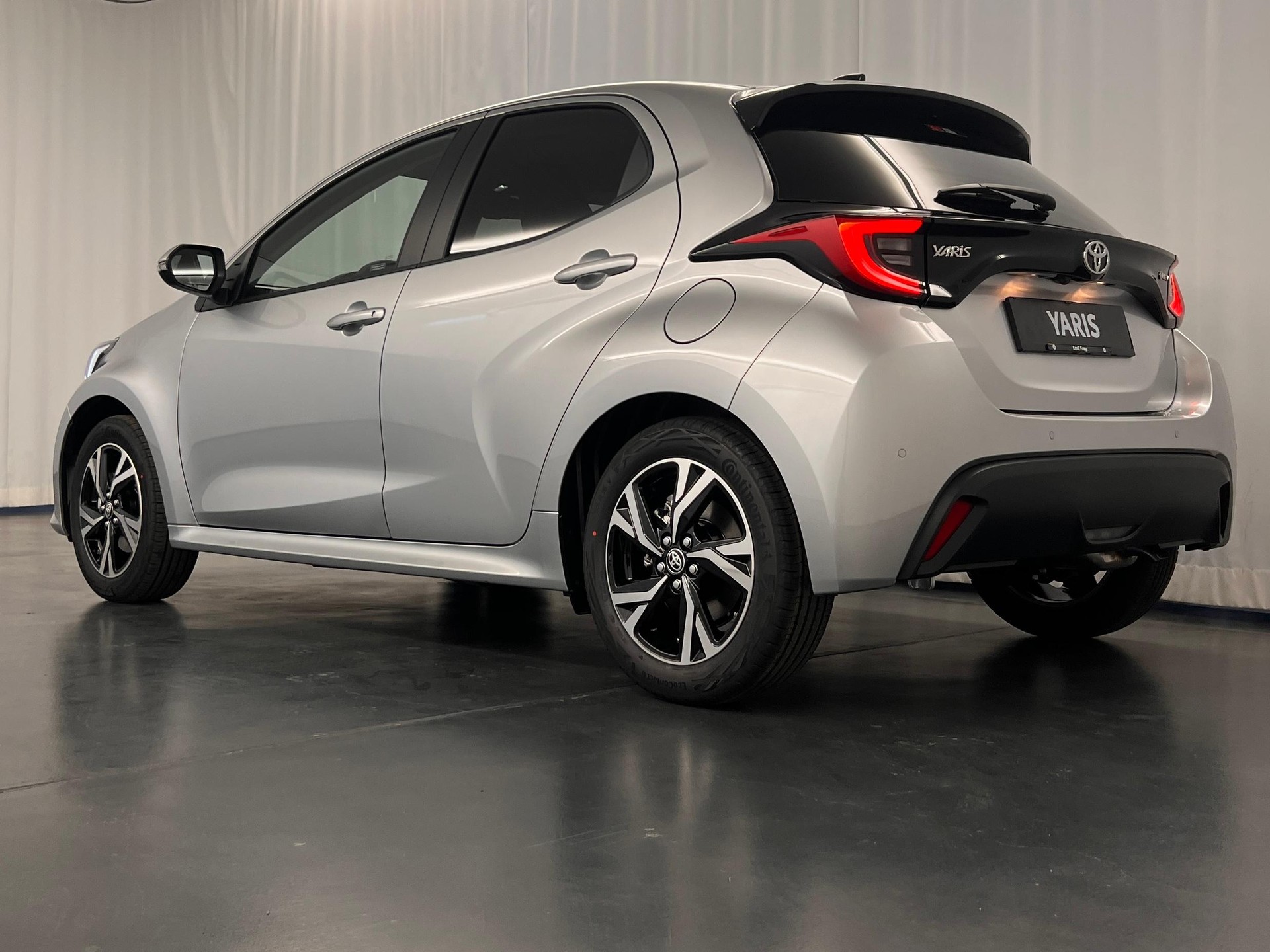TOYOTA Yaris 1.5 VVT-i HSD Trend-showroom-element-3