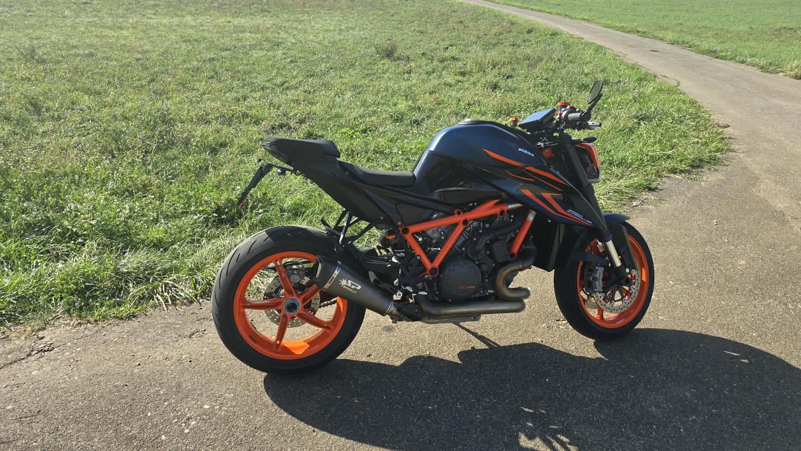 KTM 1290 Super Duke R-image-1