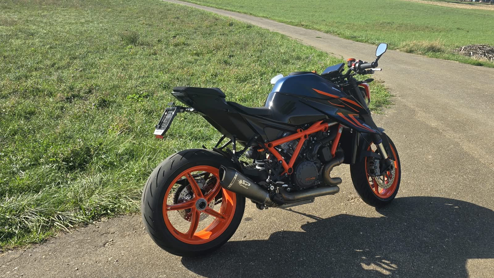 KTM 1290 Super Duke R-image-6