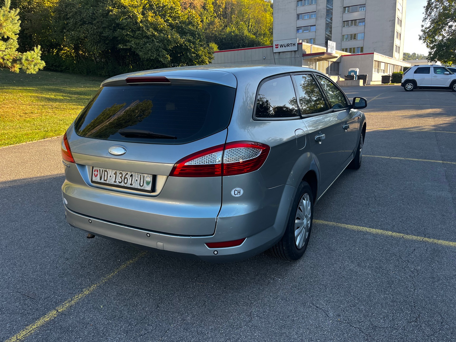 FORD Mondeo 2.0i 16V Carving-image-11