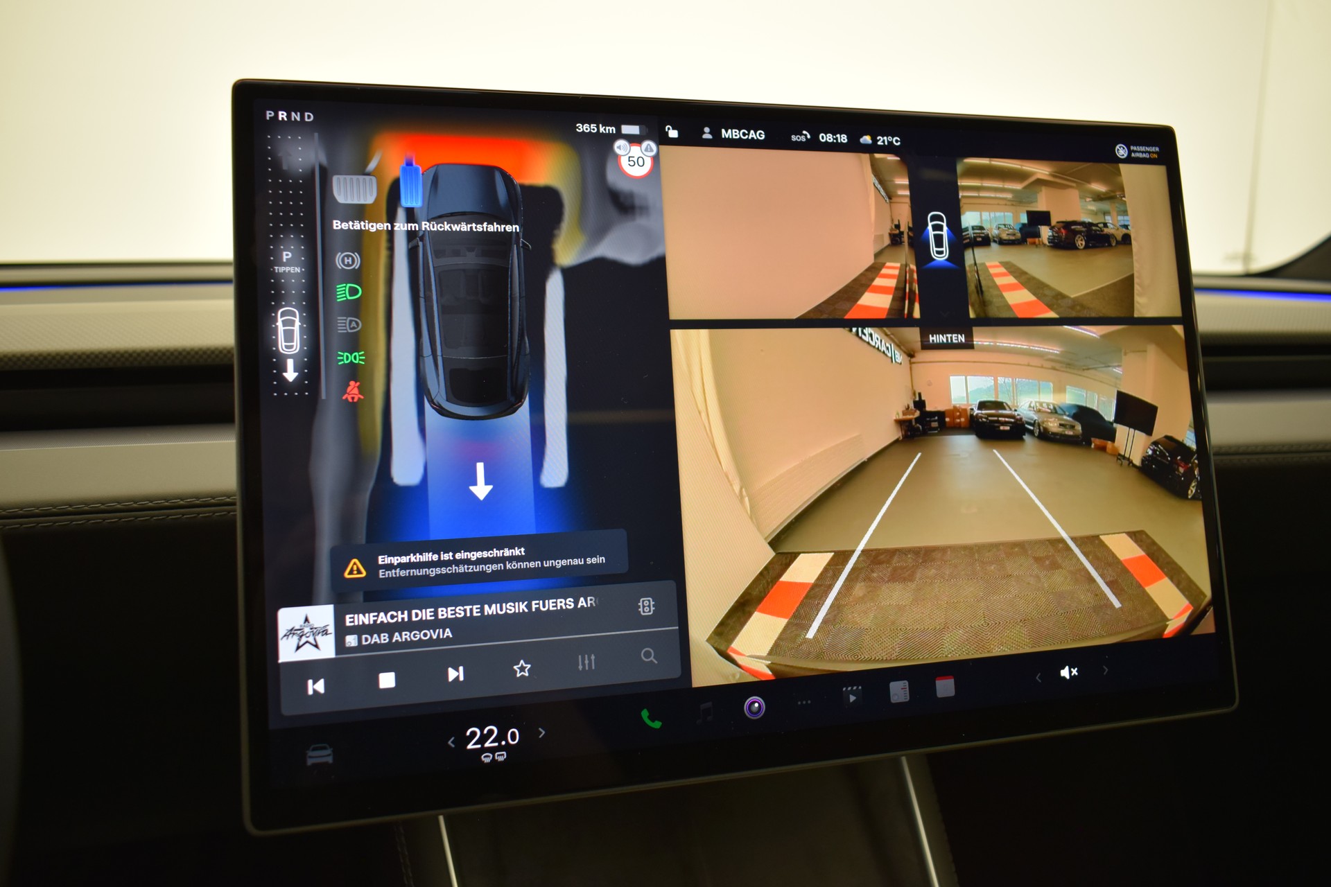TESLA Model Y Performance AWD 626PS, AHK, CH Typenschein "stealth grey"-image-22