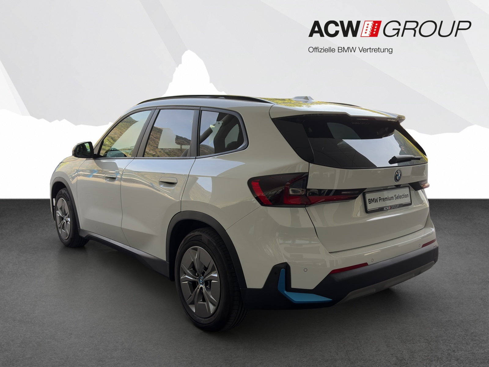 BMW iX1 xDrive30-showroom-element-2