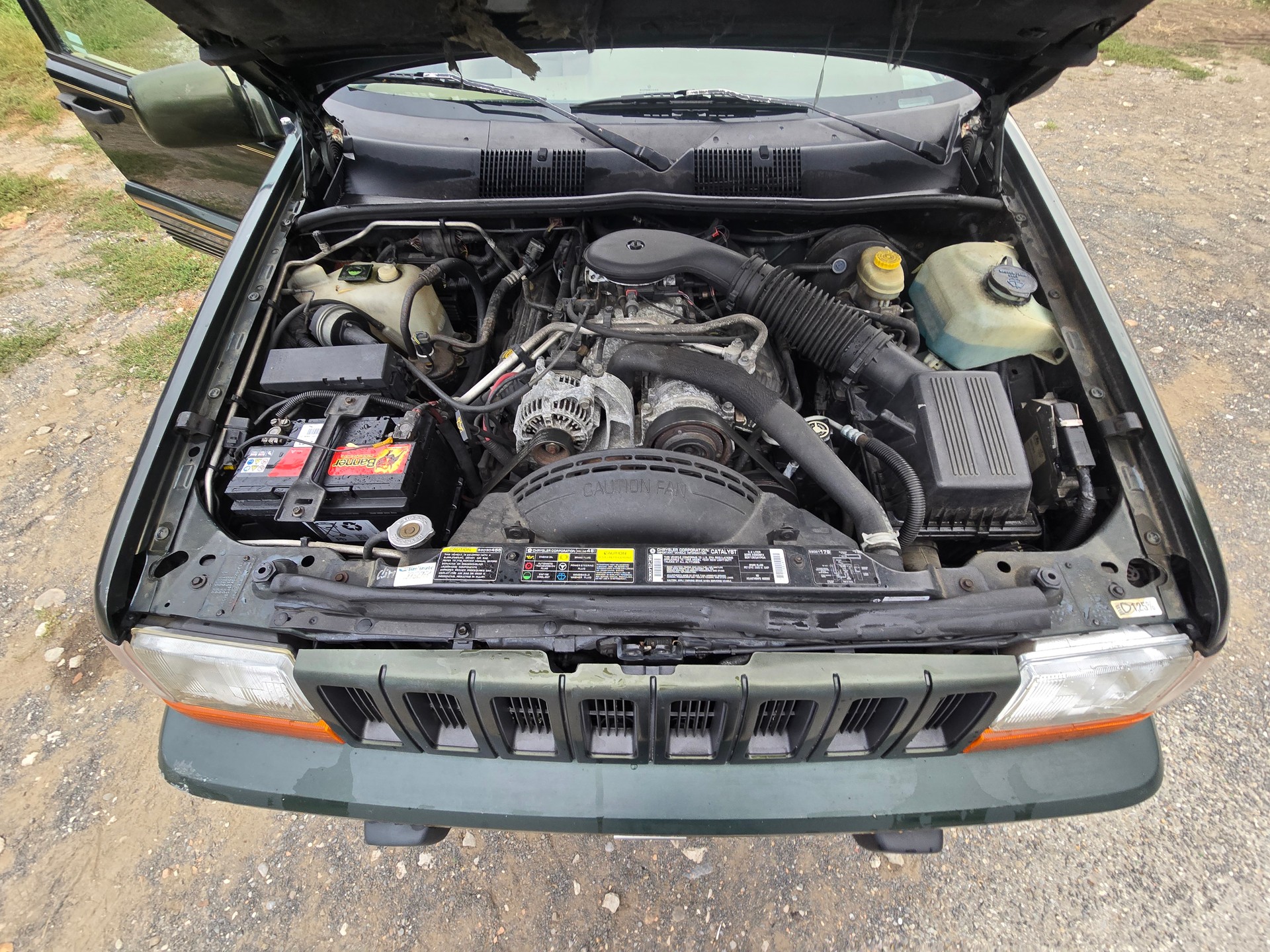 JEEP Grand Cherokee 5.2 Limited Automatic-image-2