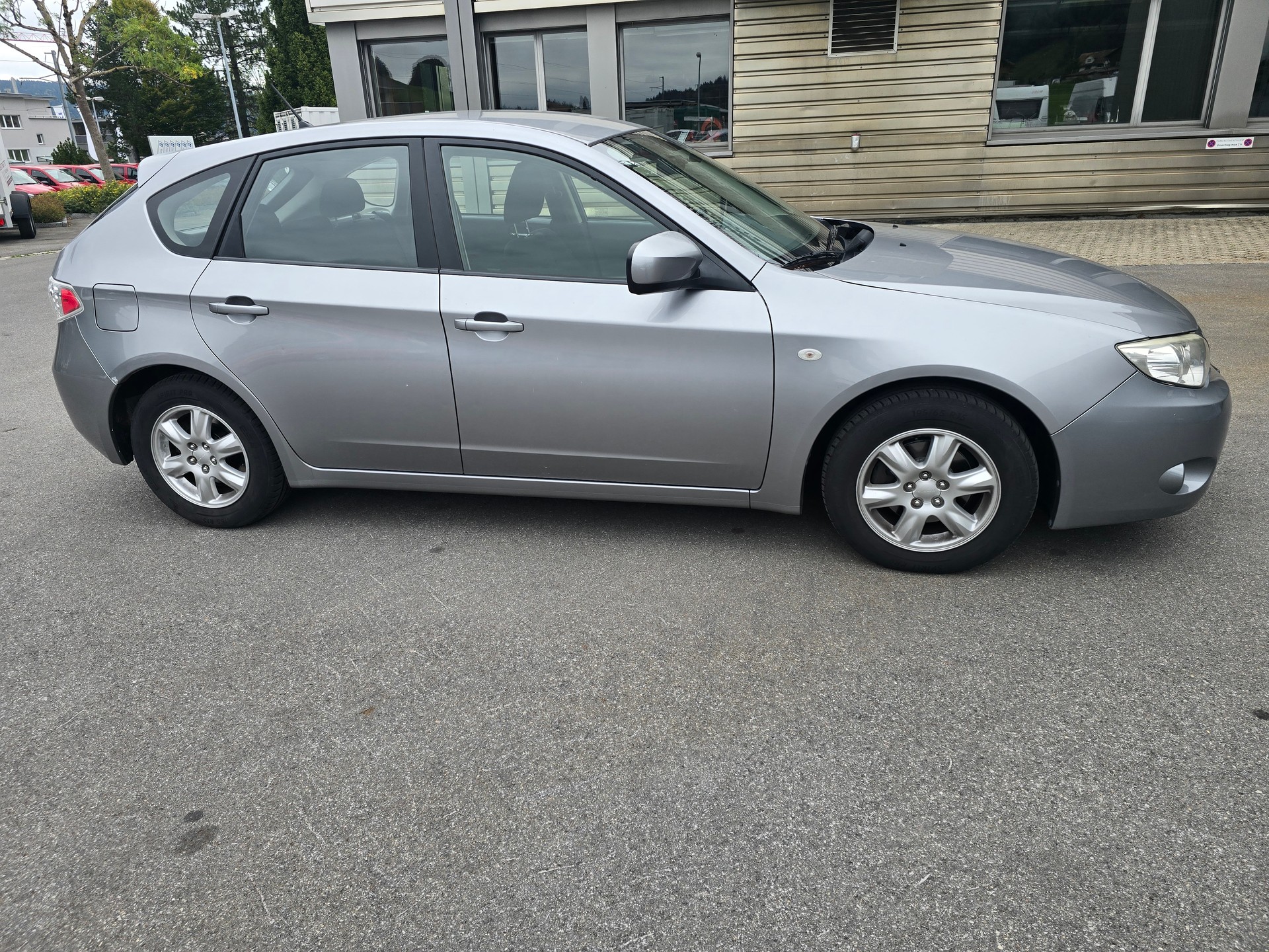 SUBARU Impreza 1.5R Swiss Automatic-image-7