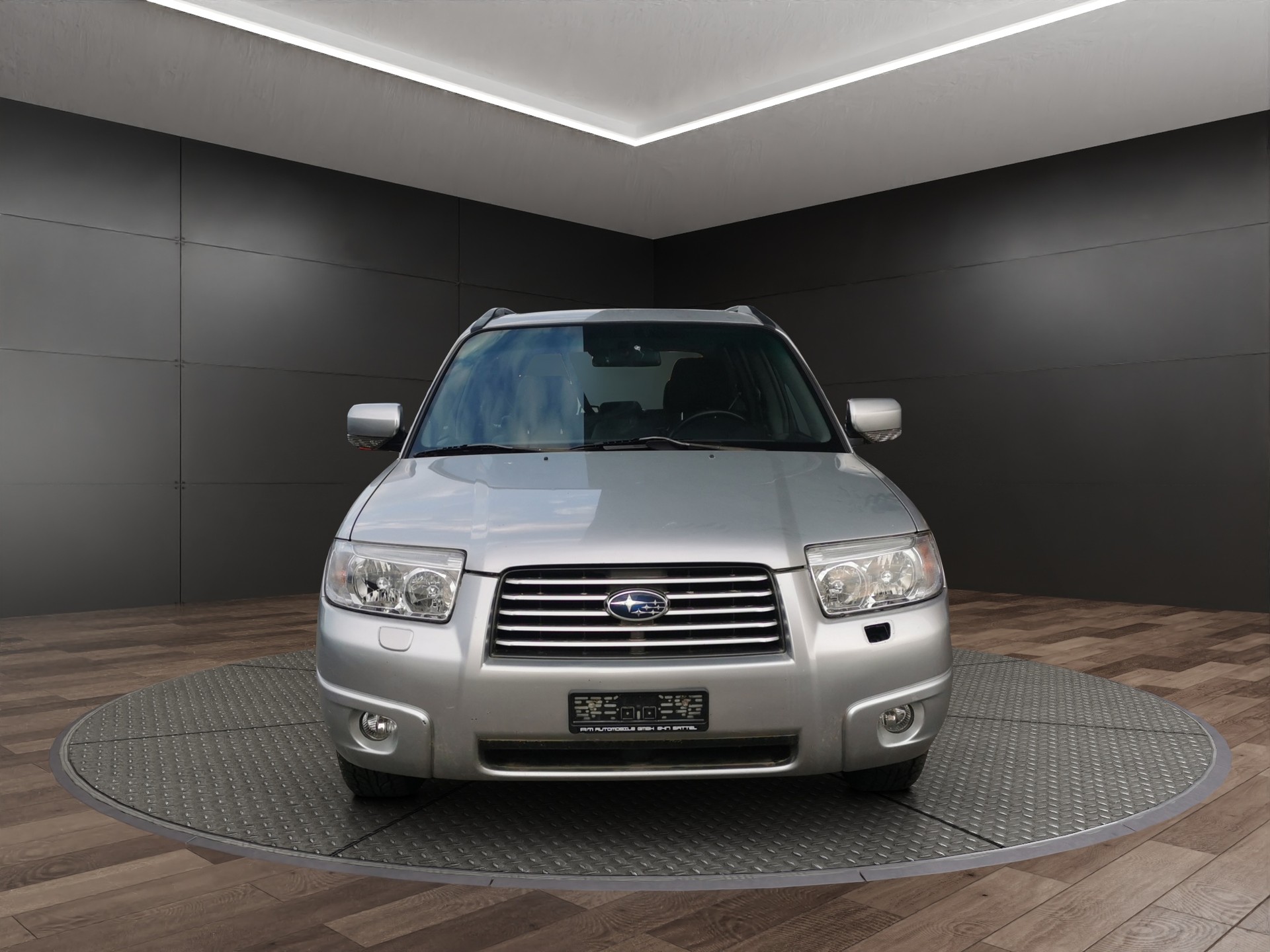 SUBARU Forester 2.0X (Swiss)-showroom-element-2