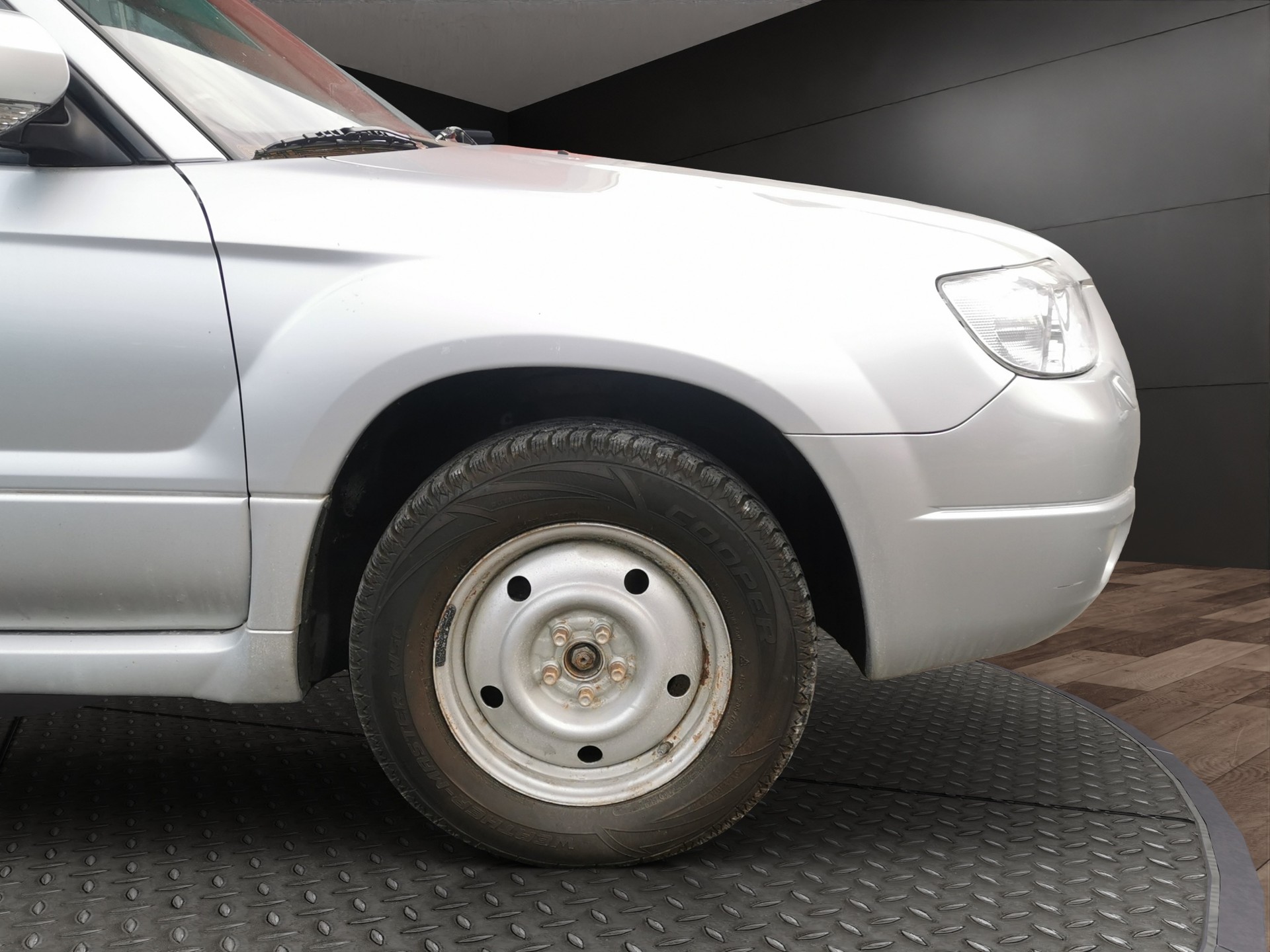 SUBARU Forester 2.0X (Swiss)-showroom-element-3