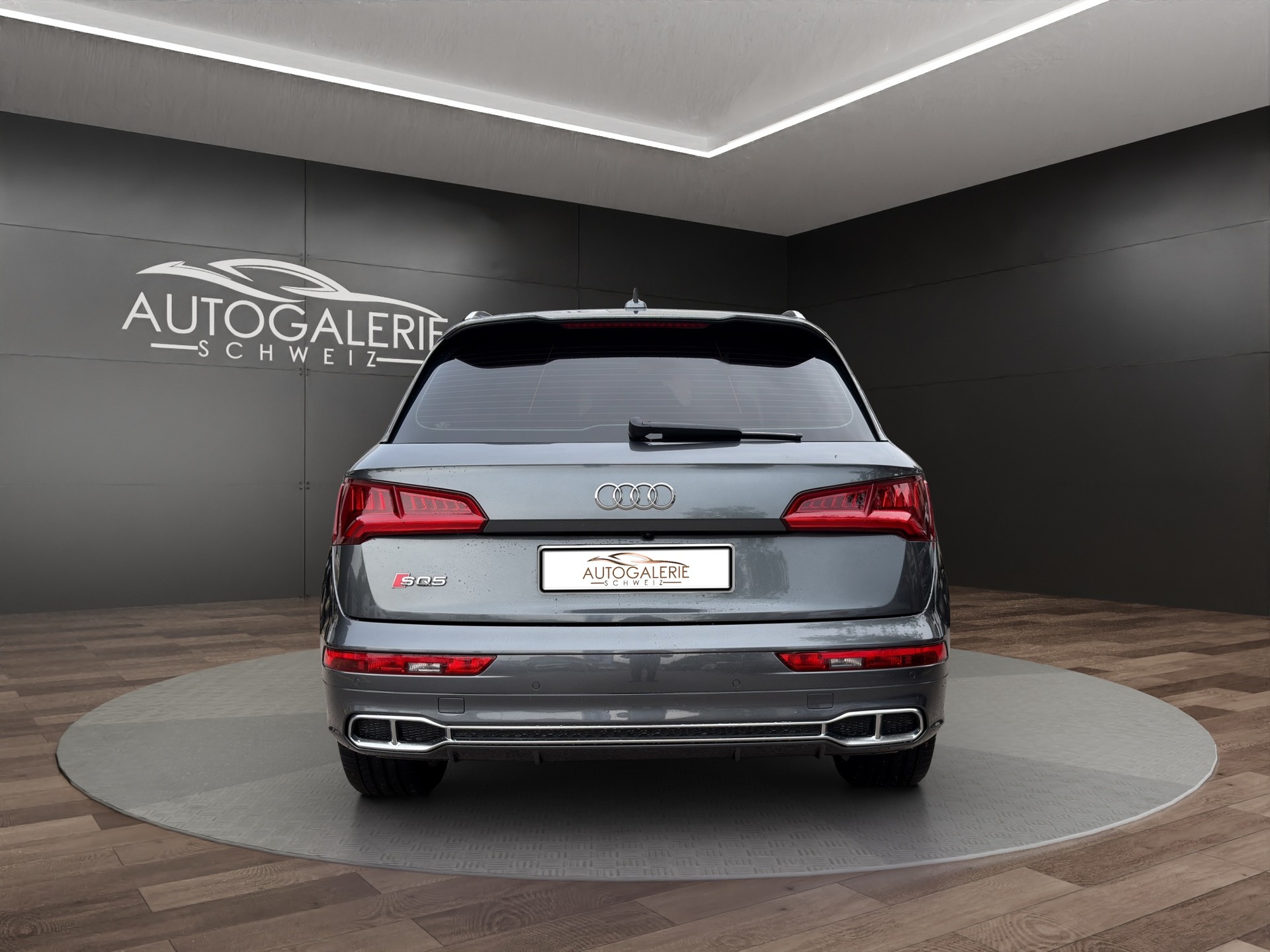AUDI SQ5 3.0 TFSI quattro | CH | Panorama | Assis. Stadt+Park+Tour | Matrix LED | B&O | Luftfederung | S-Sportsitz Rautensteppung |-image-3