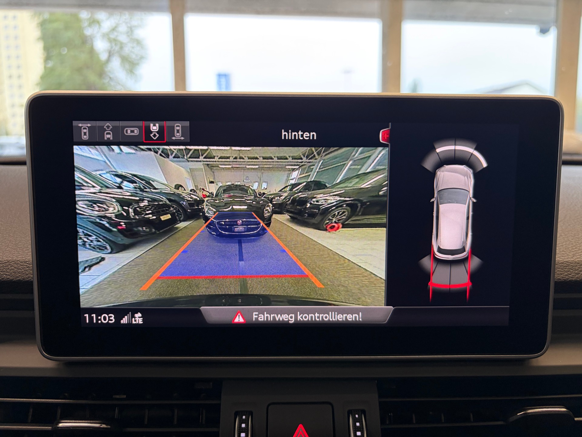 AUDI SQ5 3.0 TFSI quattro | CH | Panorama | Assis. Stadt+Park+Tour | Matrix LED | B&O | Luftfederung | S-Sportsitz Rautensteppung |-image-16