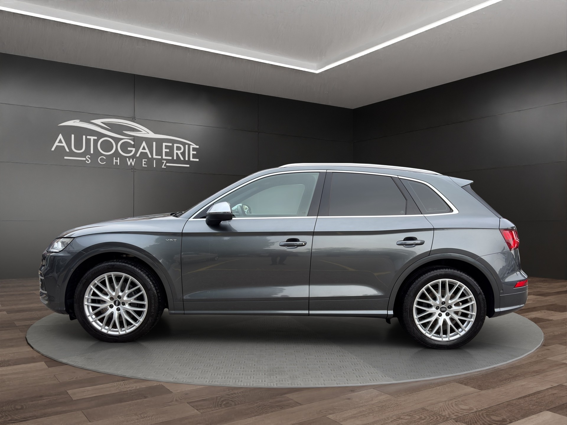 AUDI SQ5 3.0 TFSI quattro | CH | Panorama | Assis. Stadt+Park+Tour | Matrix LED | B&O | Luftfederung | S-Sportsitz Rautensteppung |-image-1