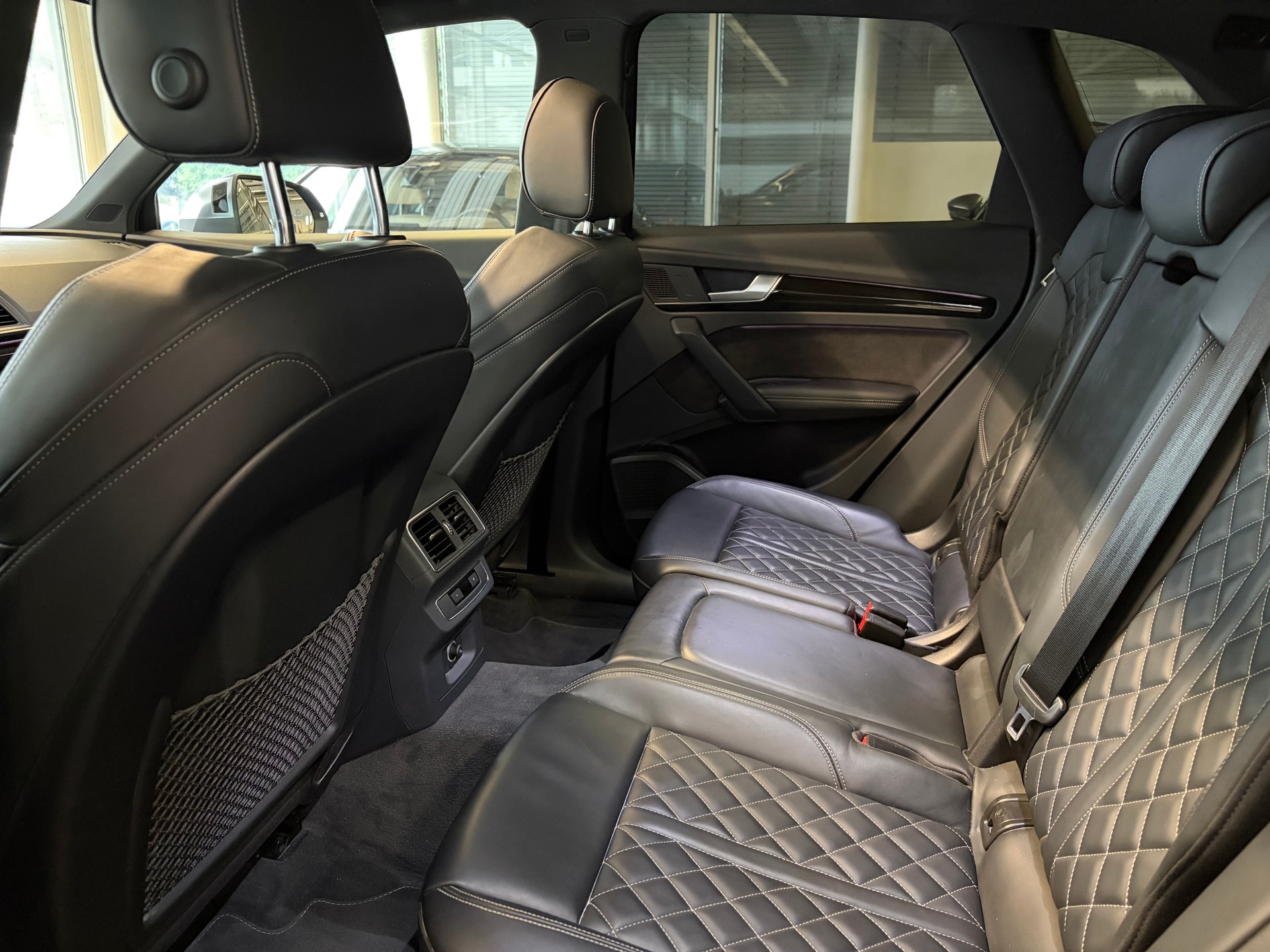 AUDI SQ5 3.0 TFSI quattro | CH | Panorama | Assis. Stadt+Park+Tour | Matrix LED | B&O | Luftfederung | S-Sportsitz Rautensteppung |-image-23