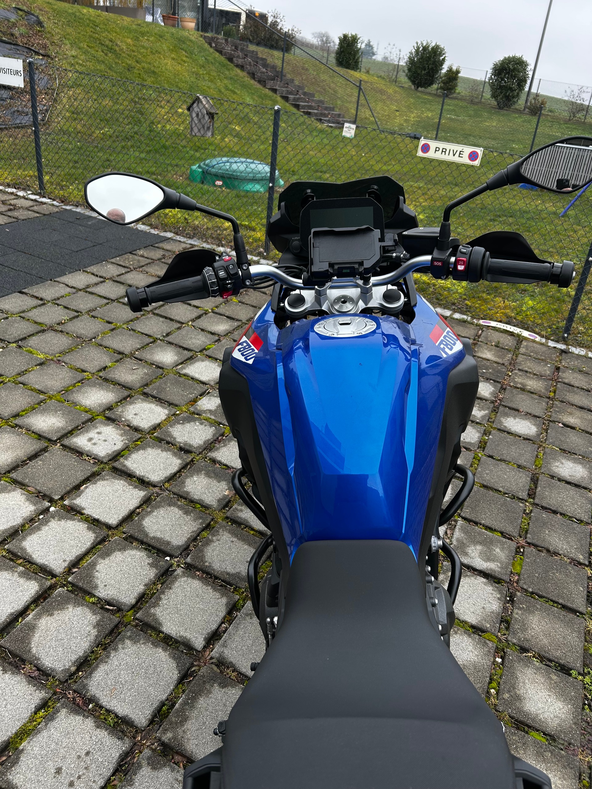 BMW F 800 GS (35kW)-image-3