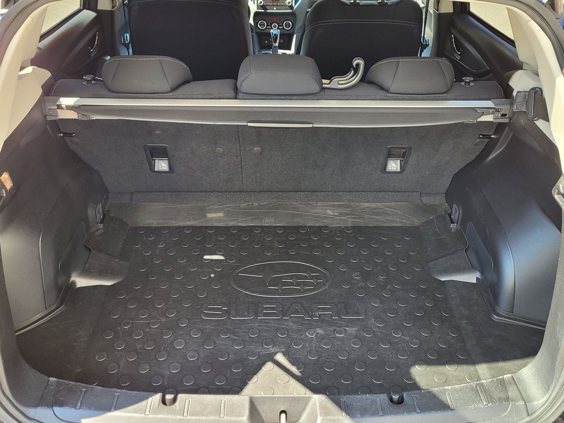 SUBARU Impreza 2.0 Swiss Plus AWD Lineartronic-image-11