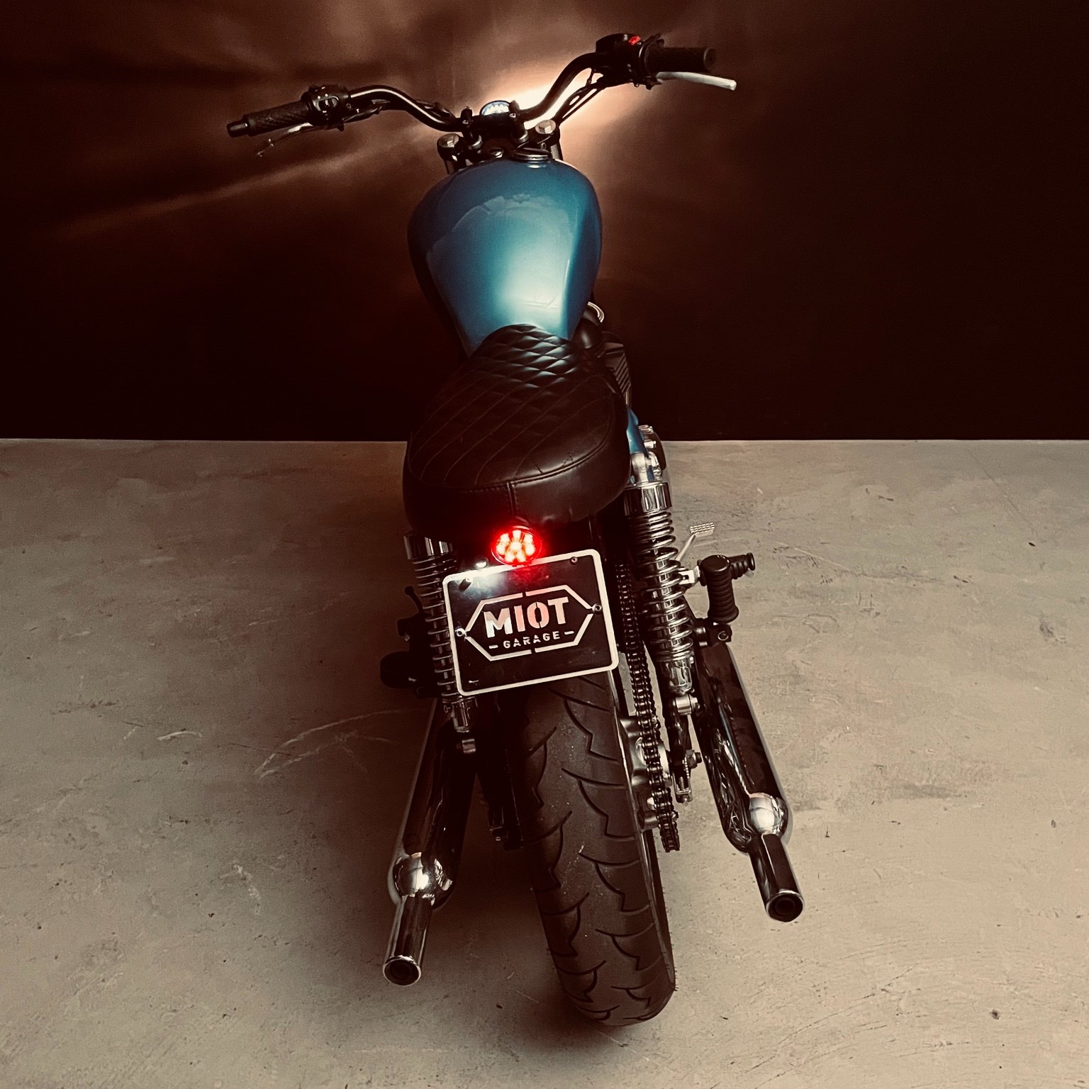 TRIUMPH Bonneville 900 i T 100-image-3