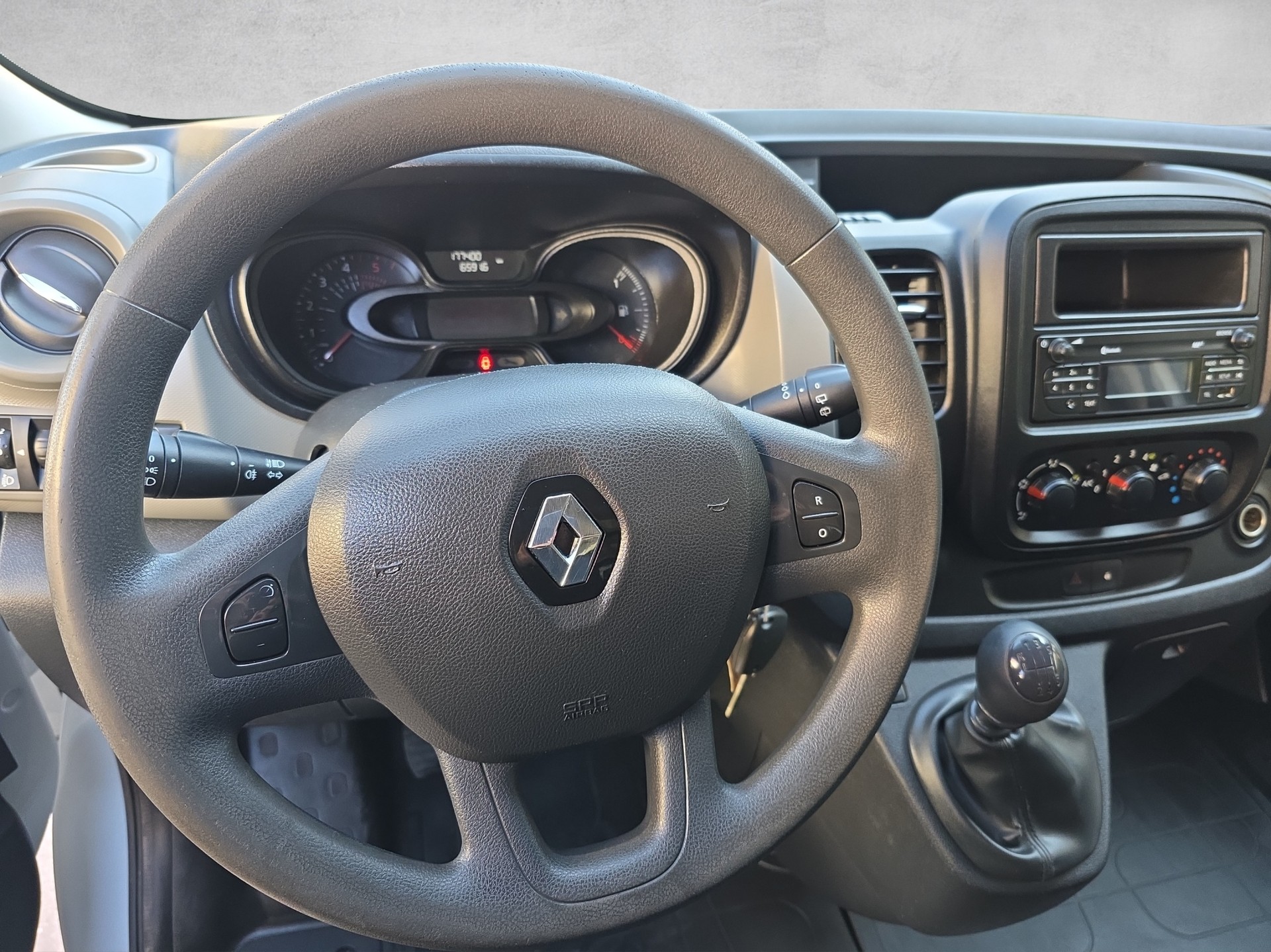 RENAULT Trafic 1.6 dCi 120 2.9t Acces L1H1-image-6