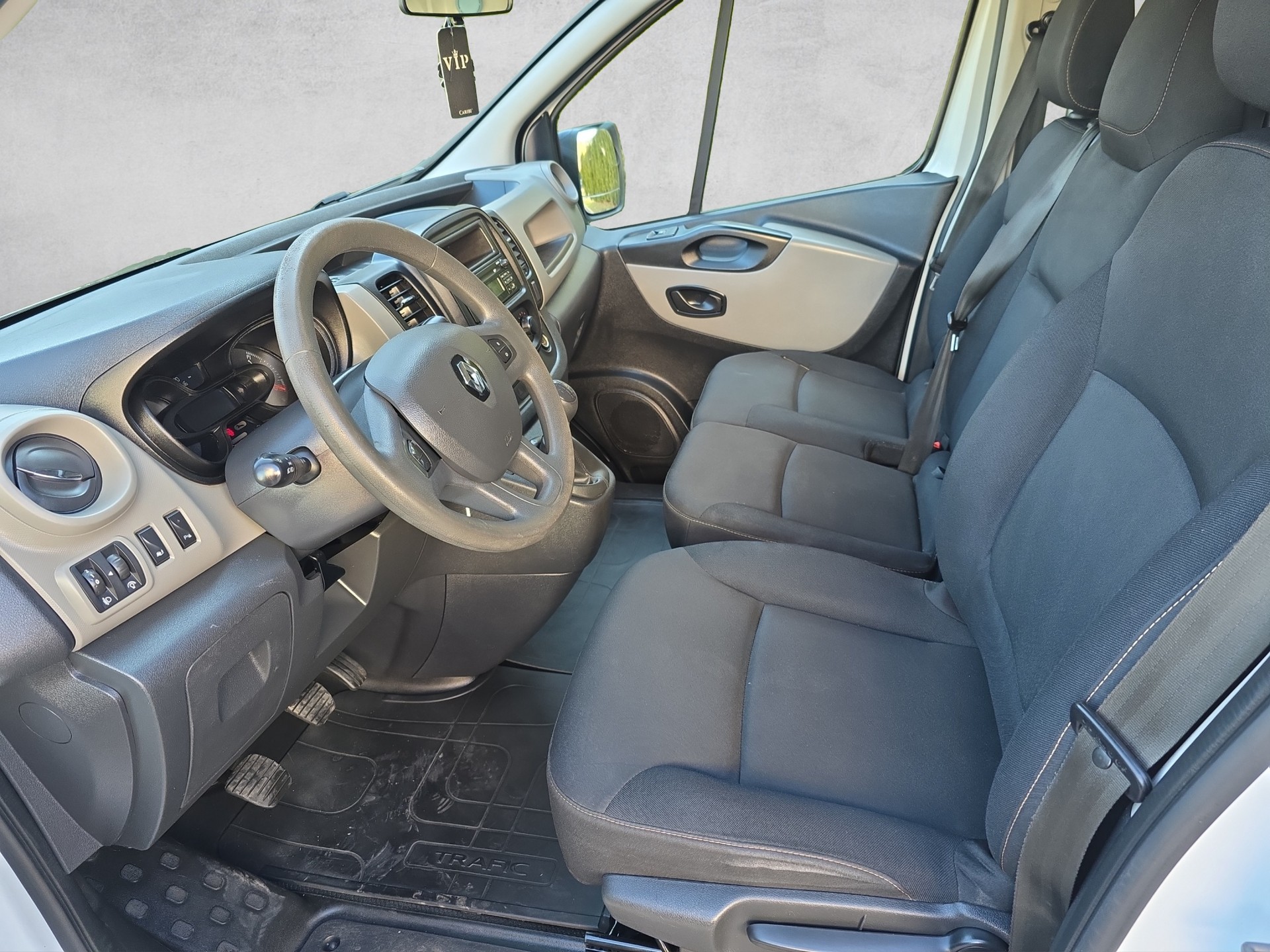 RENAULT Trafic 1.6 dCi 120 2.9t Acces L1H1-image-7